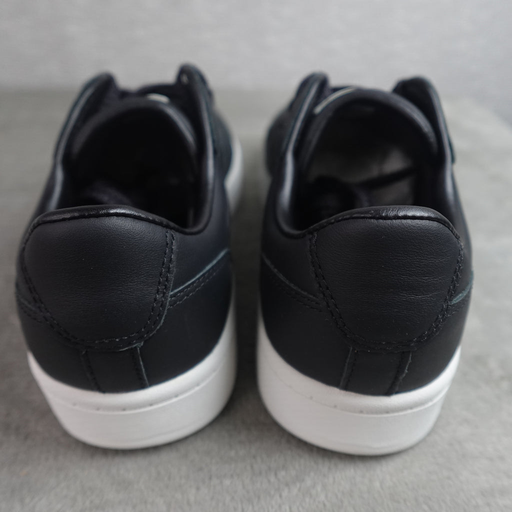 LABEL Go-To Low Sneakers – Black/White – Men's 7.5 / Women's 9