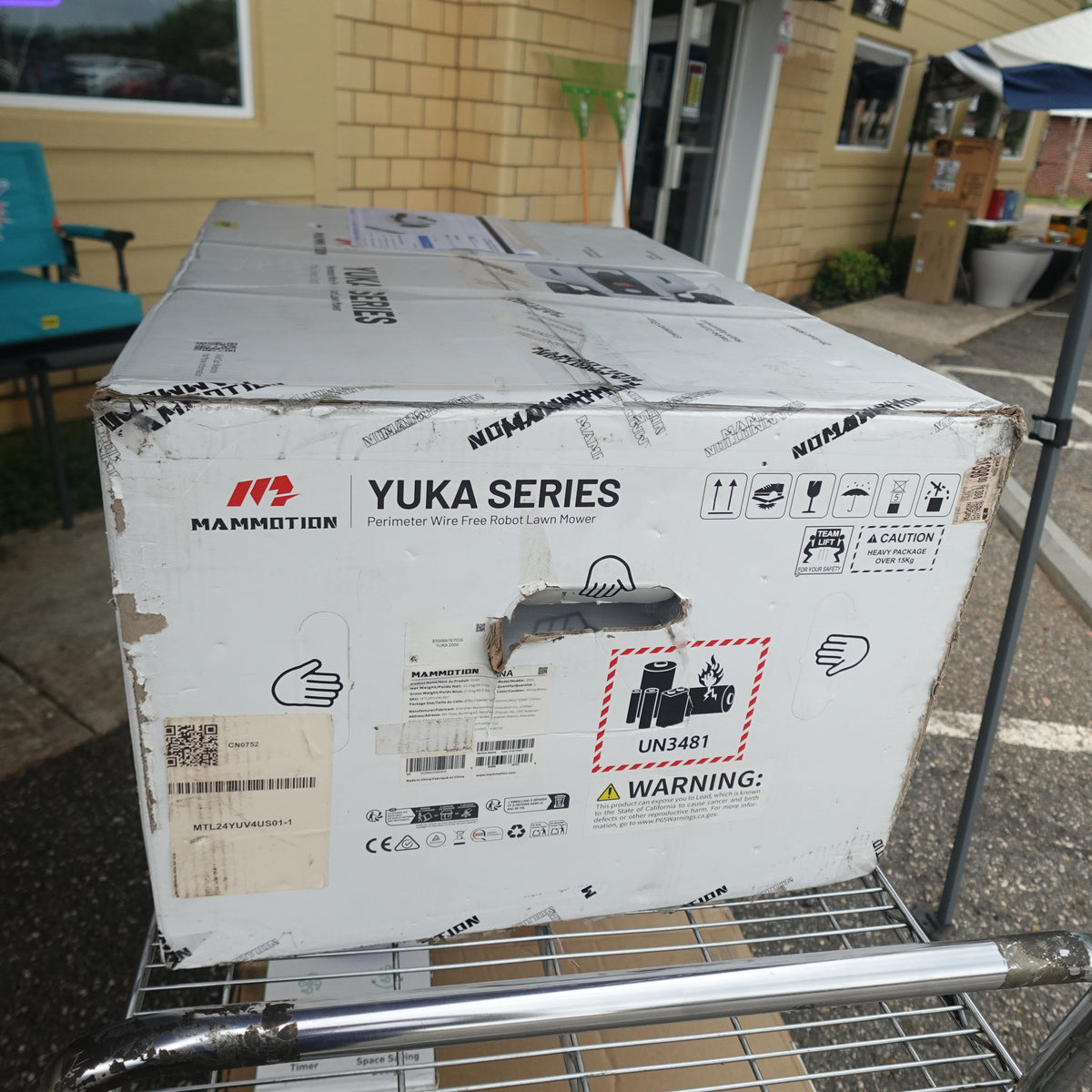 Mamotion 2000 Yuka perimeter wire free lawn mower