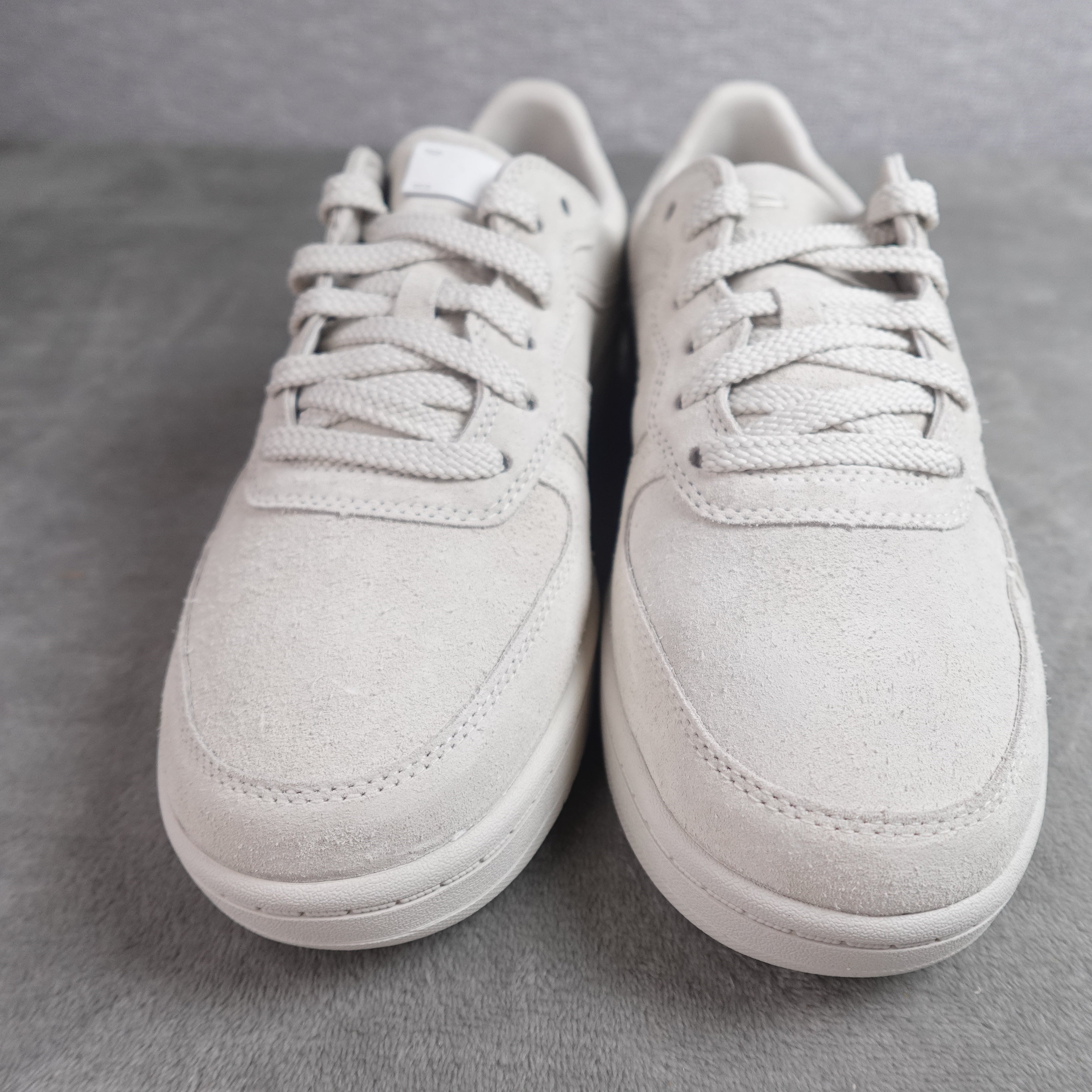 LABEL Go-To Low Unisex Sneakers – Putty/Putty – Women's 10 / Men's 8.5