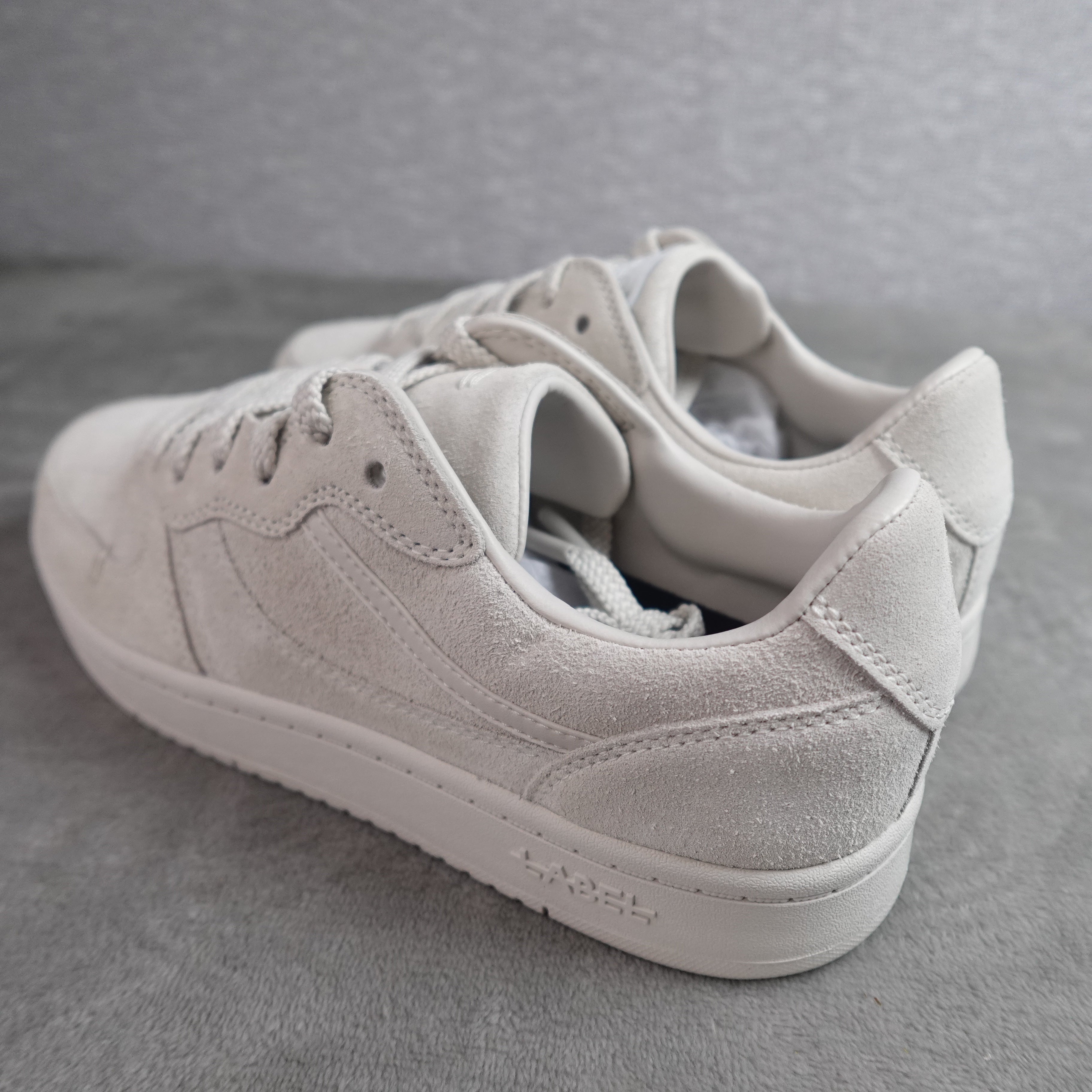 LABEL Go-To Low Unisex Sneakers – Putty/Putty – Women's 10 / Men's 8.5