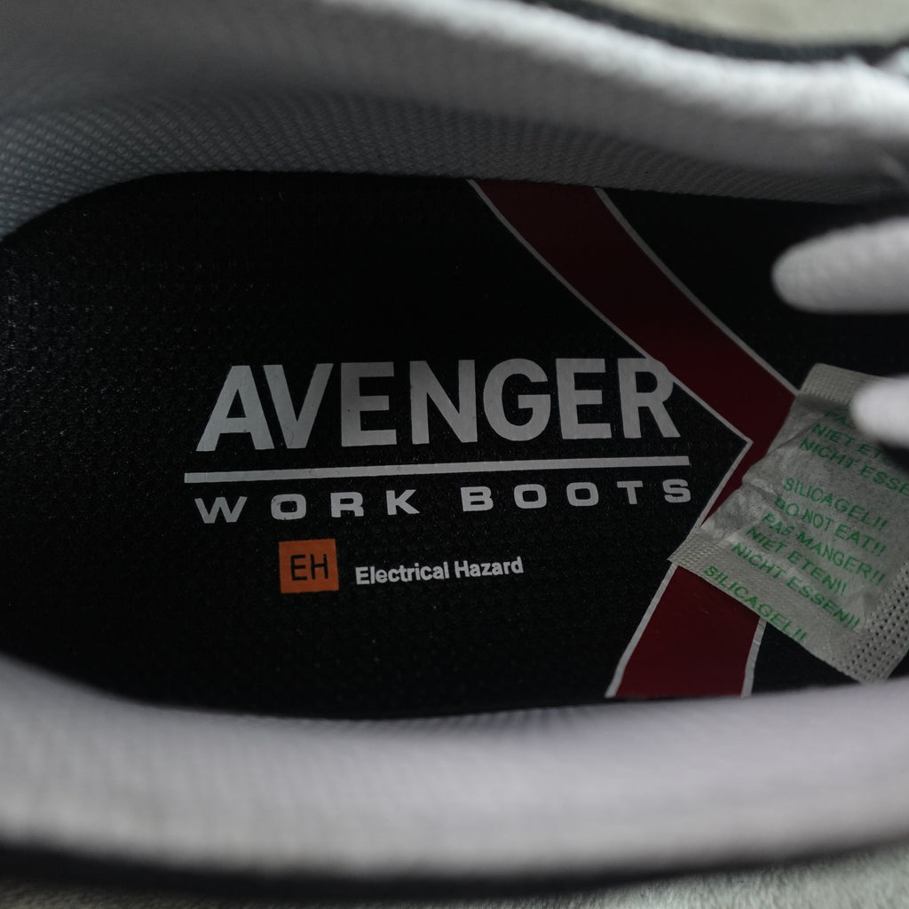 Avenger Blade A320 Men's Safety Toe Work Shoes – Size 10 Medium – Black/White
