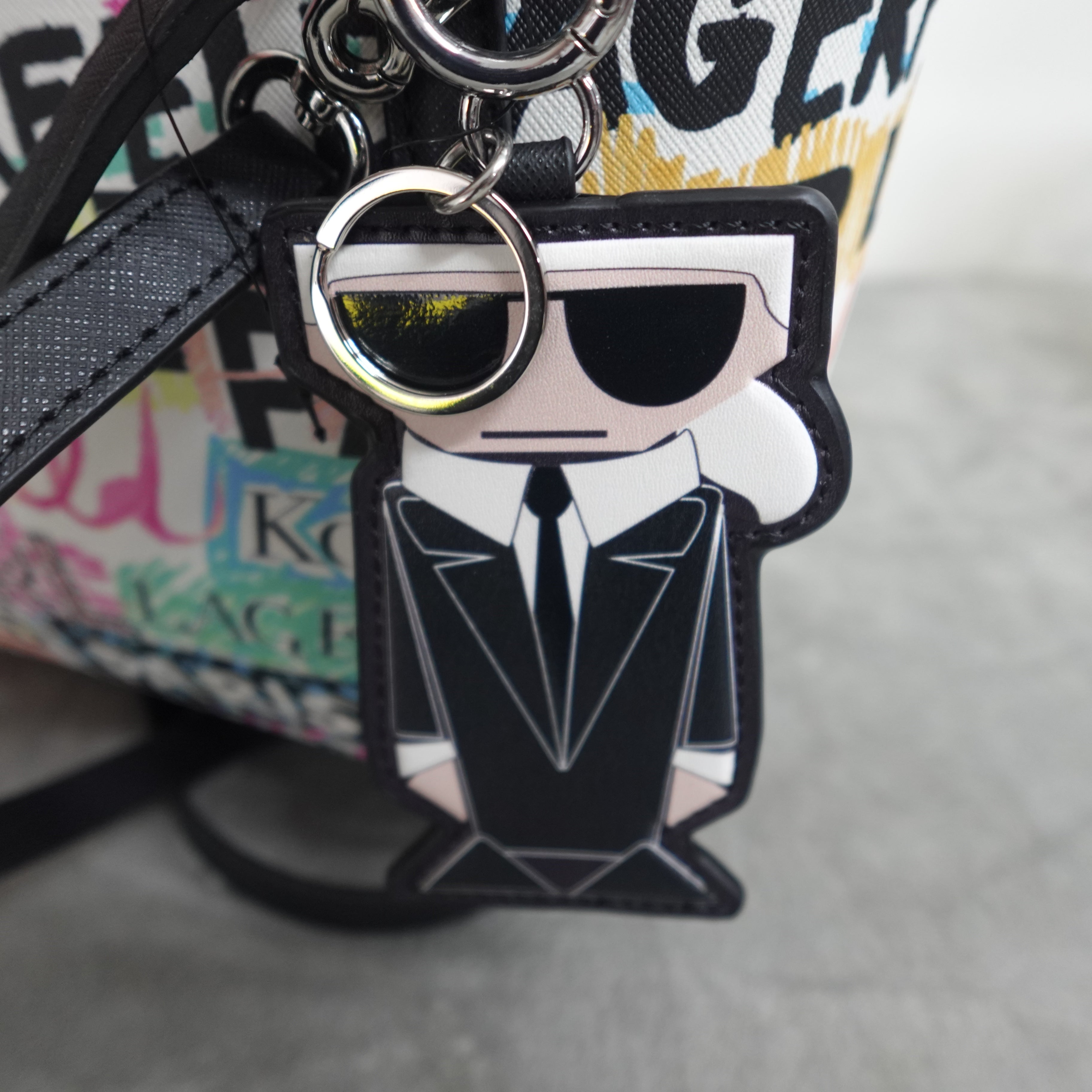 KARL LAGERFELD PARIS Iris Tote – Logo Explosion