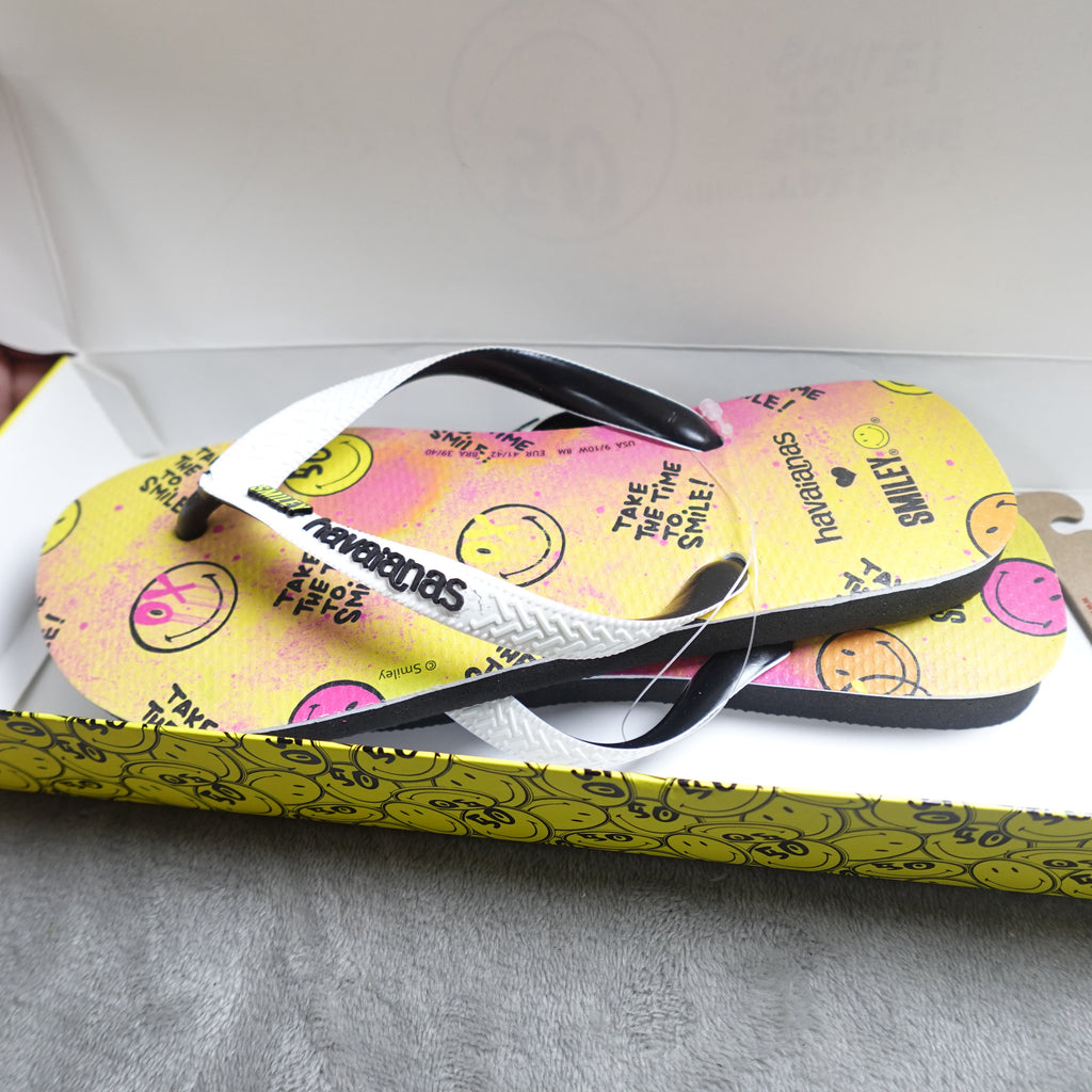 Havaianas Top Smiley 50th Flip Flops Black 39/40 Men's 7-8 Women's 9-10