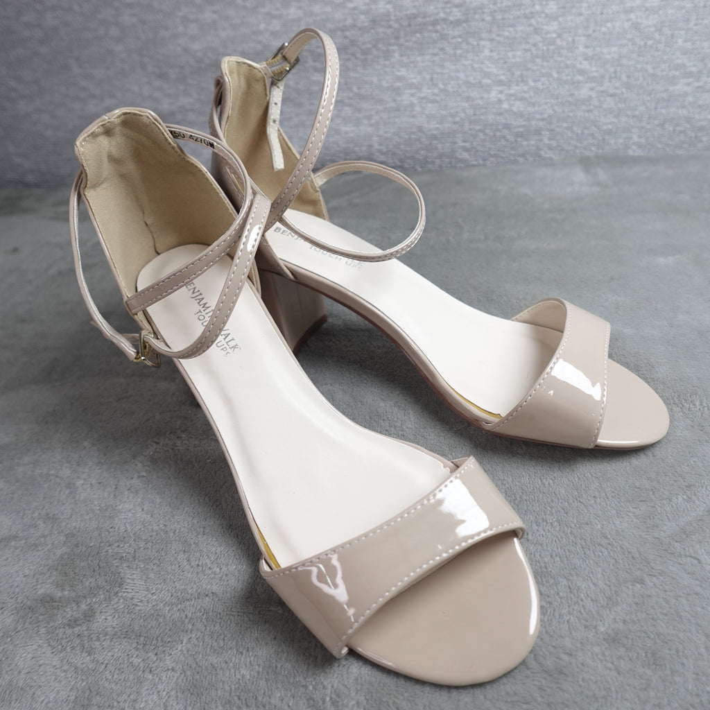 Touch Ups by Benjamin Walk Jackie 4270 Women's 8M Nude Patent Dress Sandals