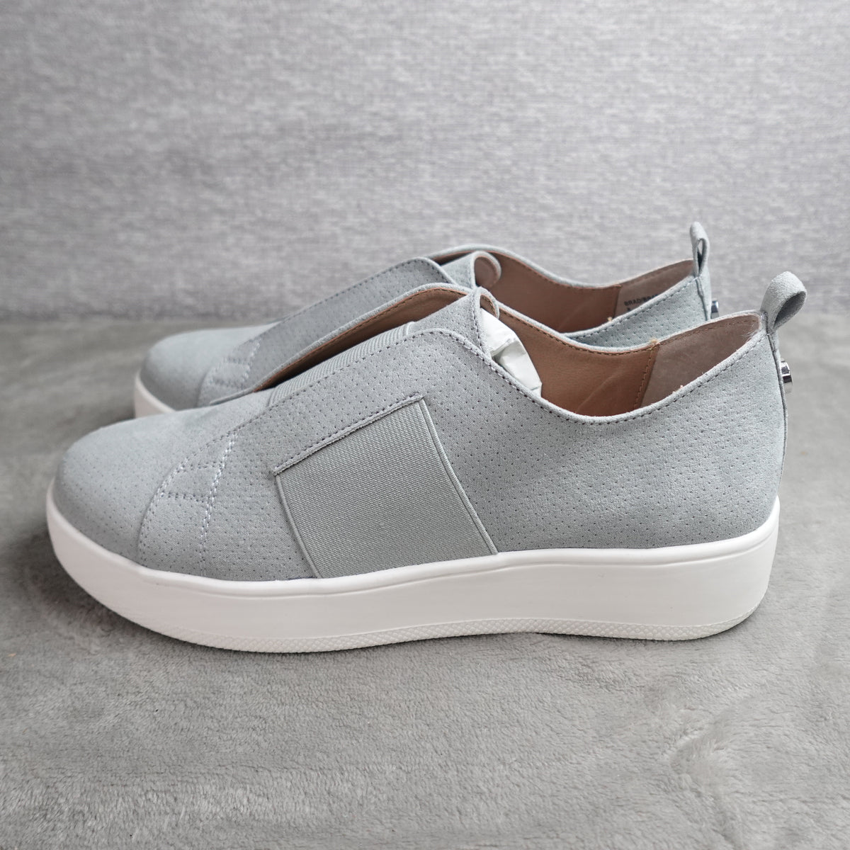 Steve Madden Brad Light Blue Women's Size 8 Slip On Sneakers BRADO1S1