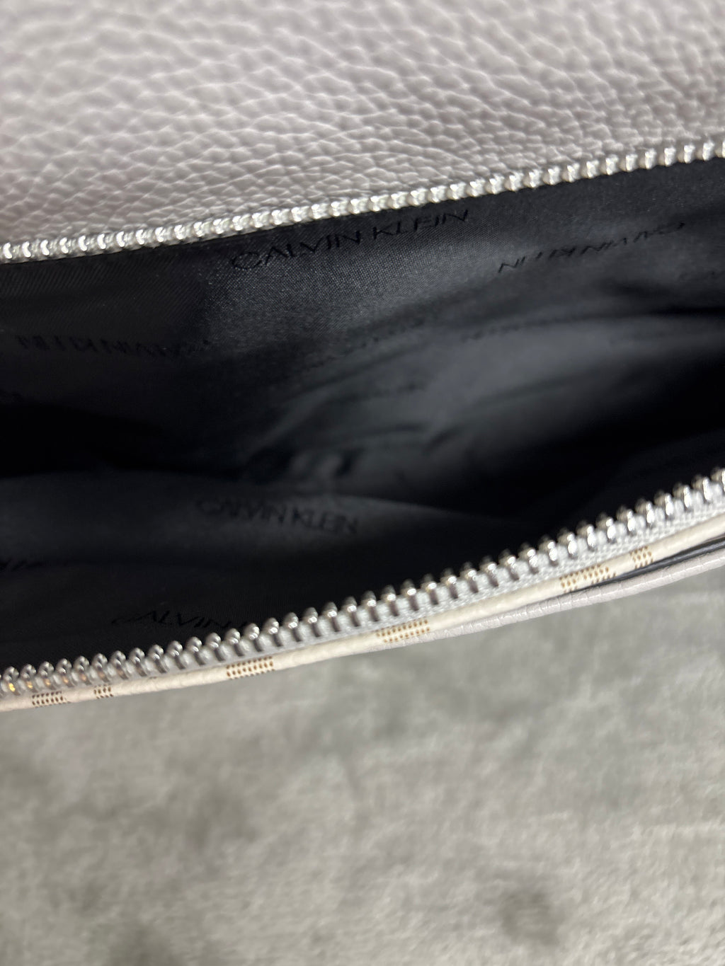 Calvin Klein Lorelai H4AFYEK4 DGE