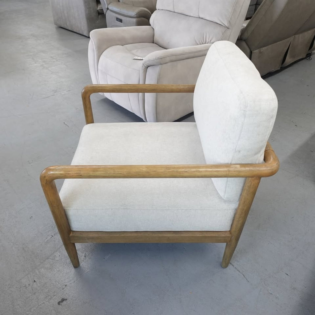 Thomasville Finley Point Accent Chair with Wood Frame