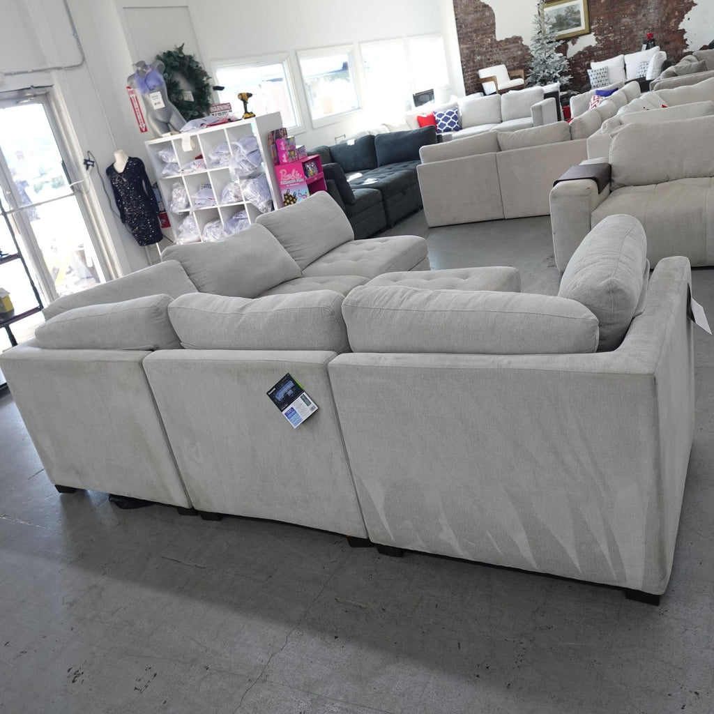 Thomasville Tisdale Modular Sectional 6-piece Beige with Storage Ottoman