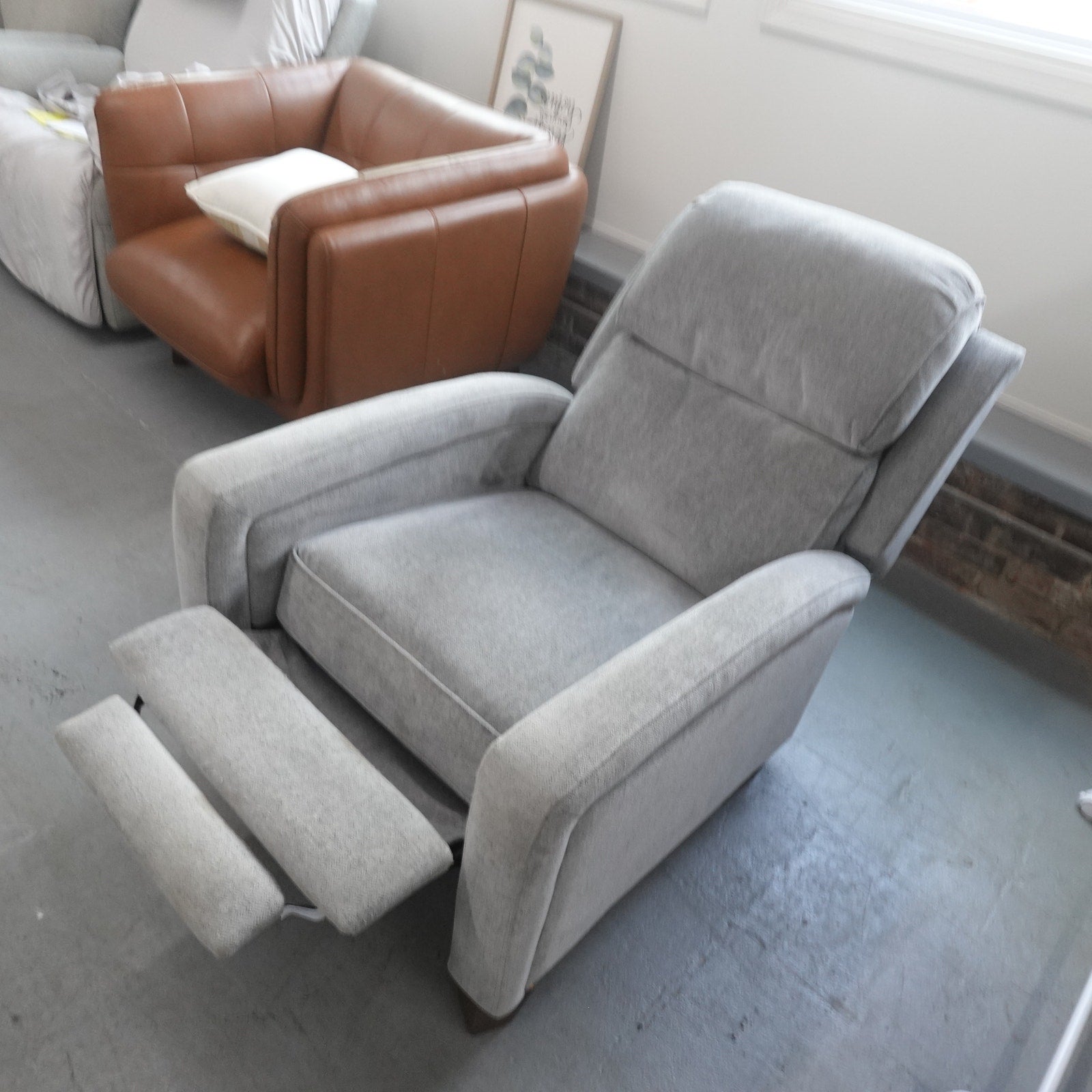 Synergy Home Wessen Pushback Recliner Chair Gray Fabric Accent Recliner New
