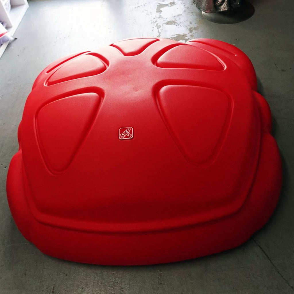 Step 2 Crabbie Sandbox - Resin 16" x 47.5" Red