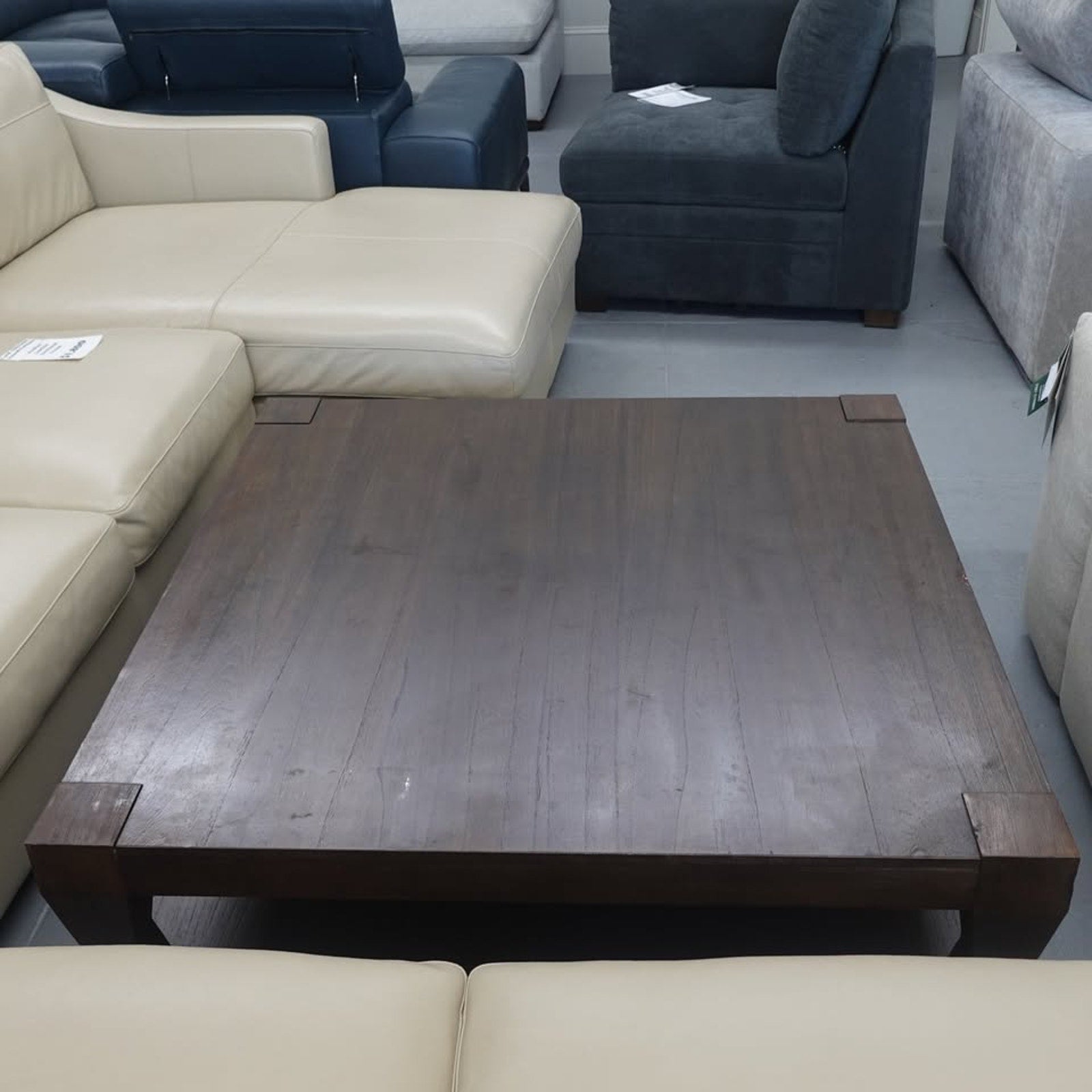 Kingswood 45” Coffee Table