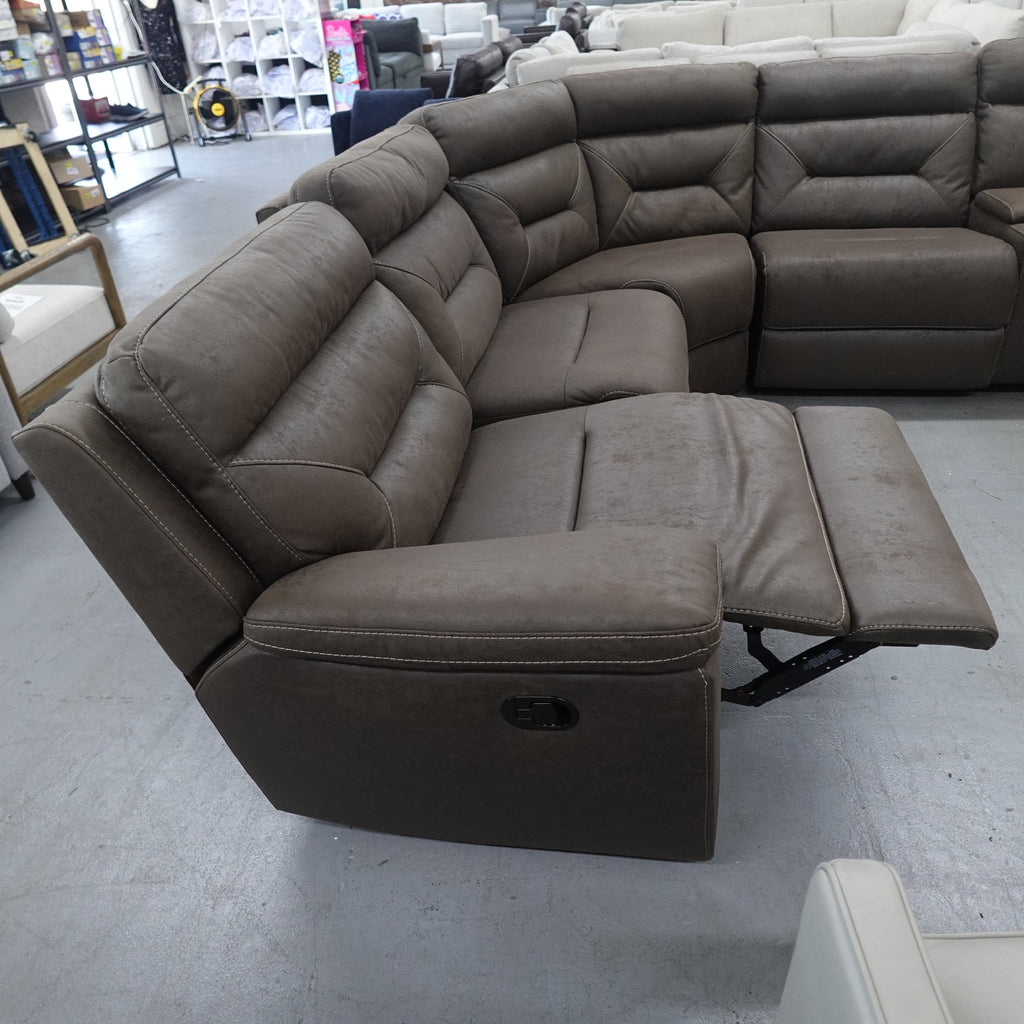 Fletcher 6-piece Fabric Reclining Sectional