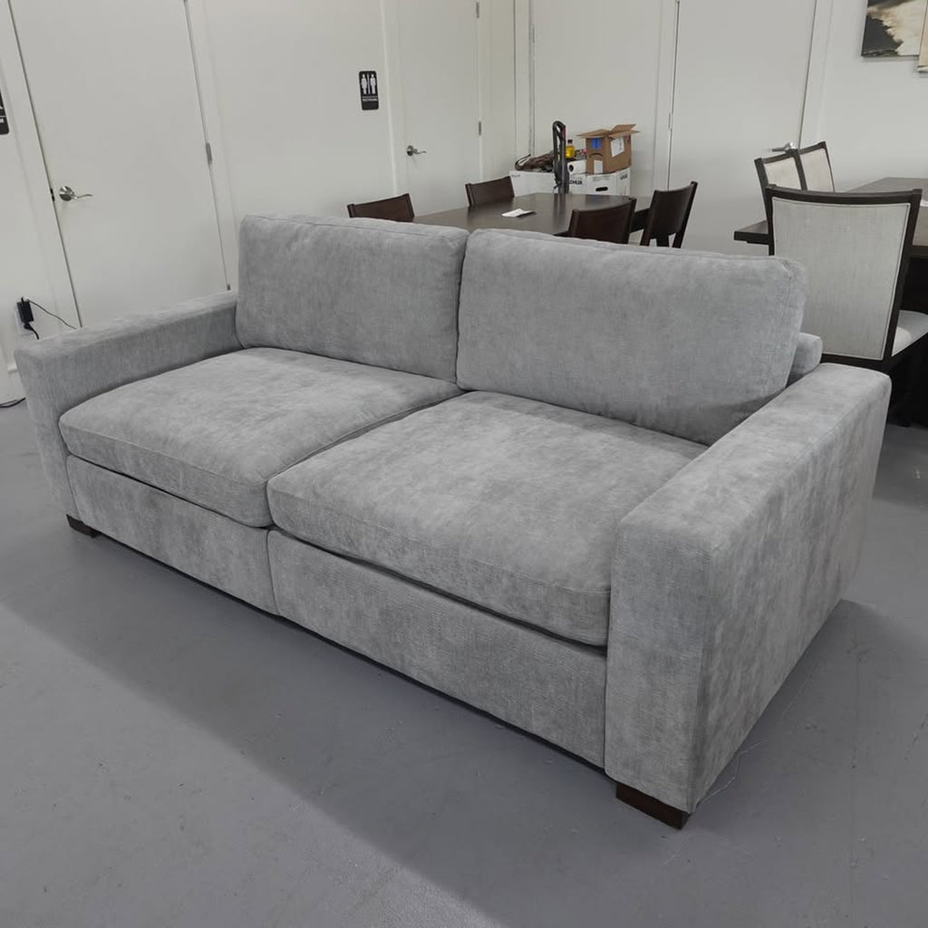 Henredon Skye Sofa with 2 Power Footrests