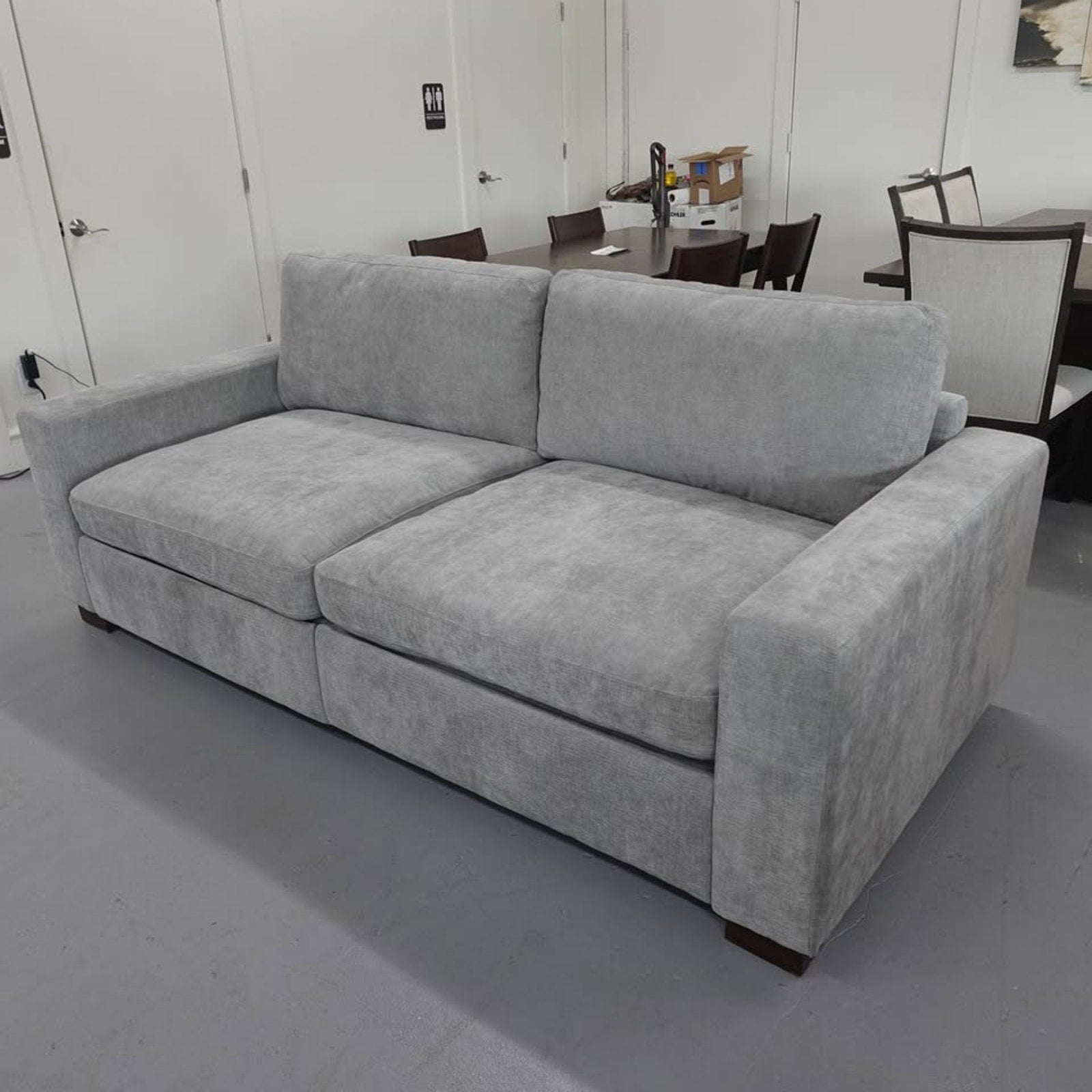 Henredon Skye Sofa with 2 Power Footrests