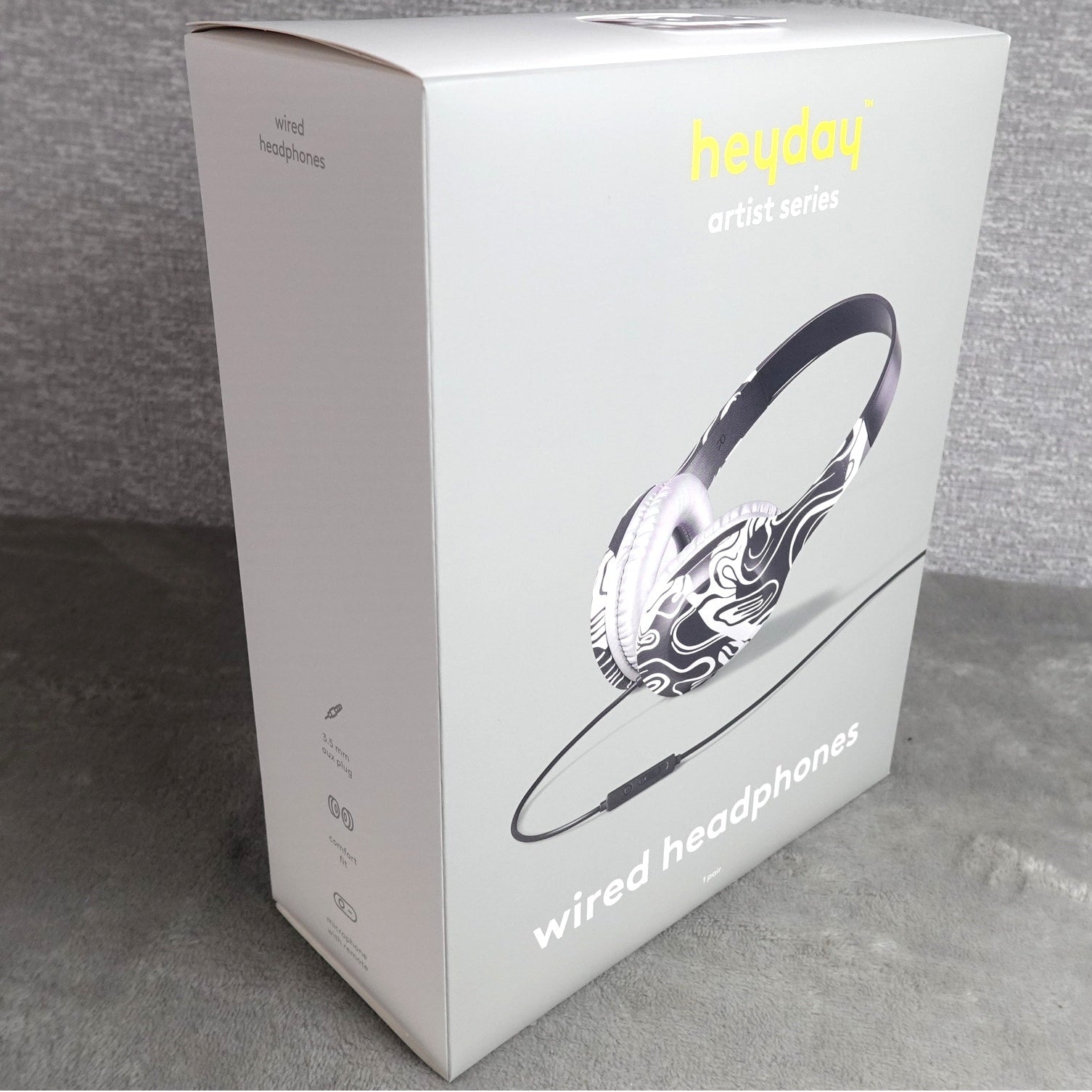 Heyday Artist Series Wired On-Ear Headphones 3.5mm Black White NEW