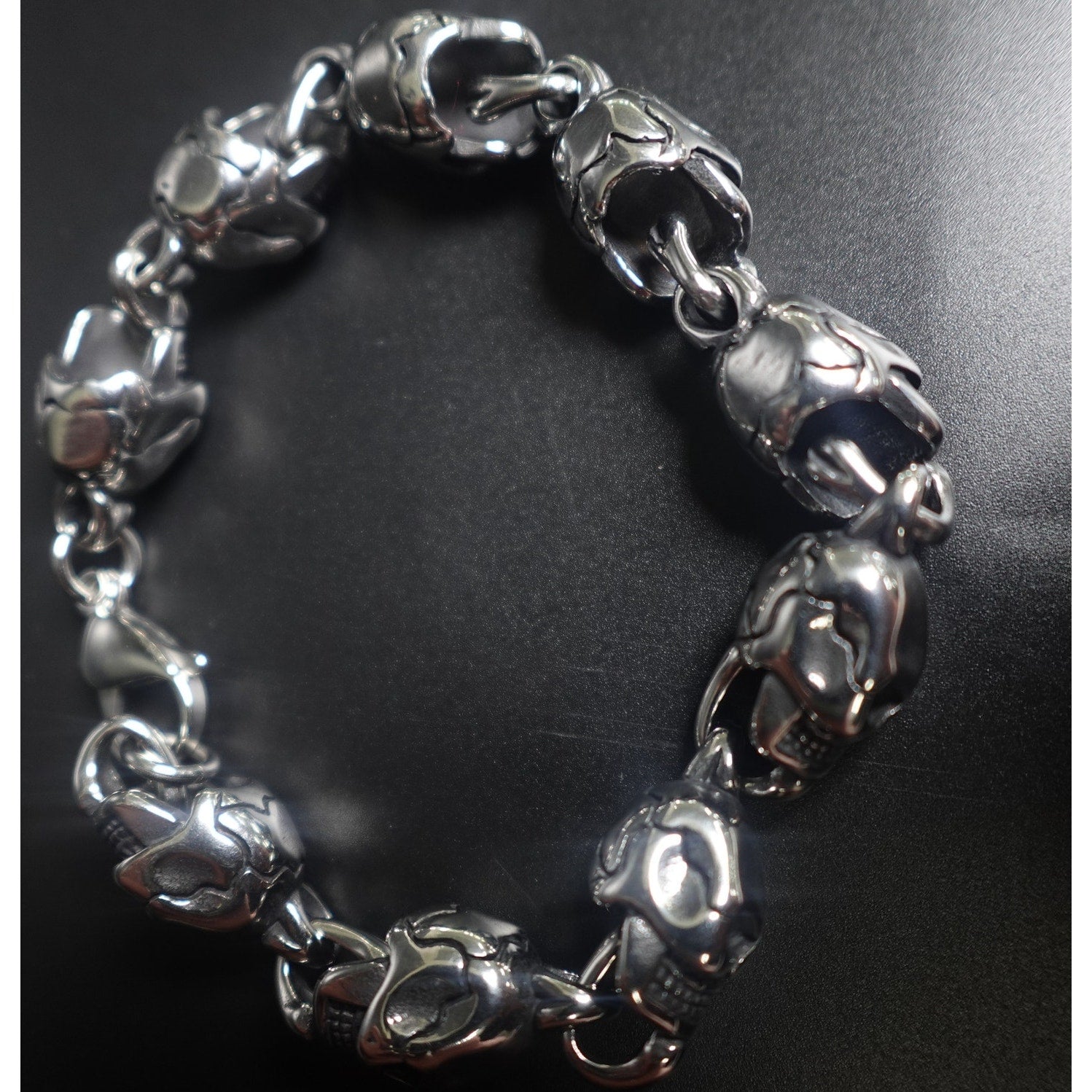 Stainless Steel Large Skull Heads Heavyweight Bracelet SBR-5303