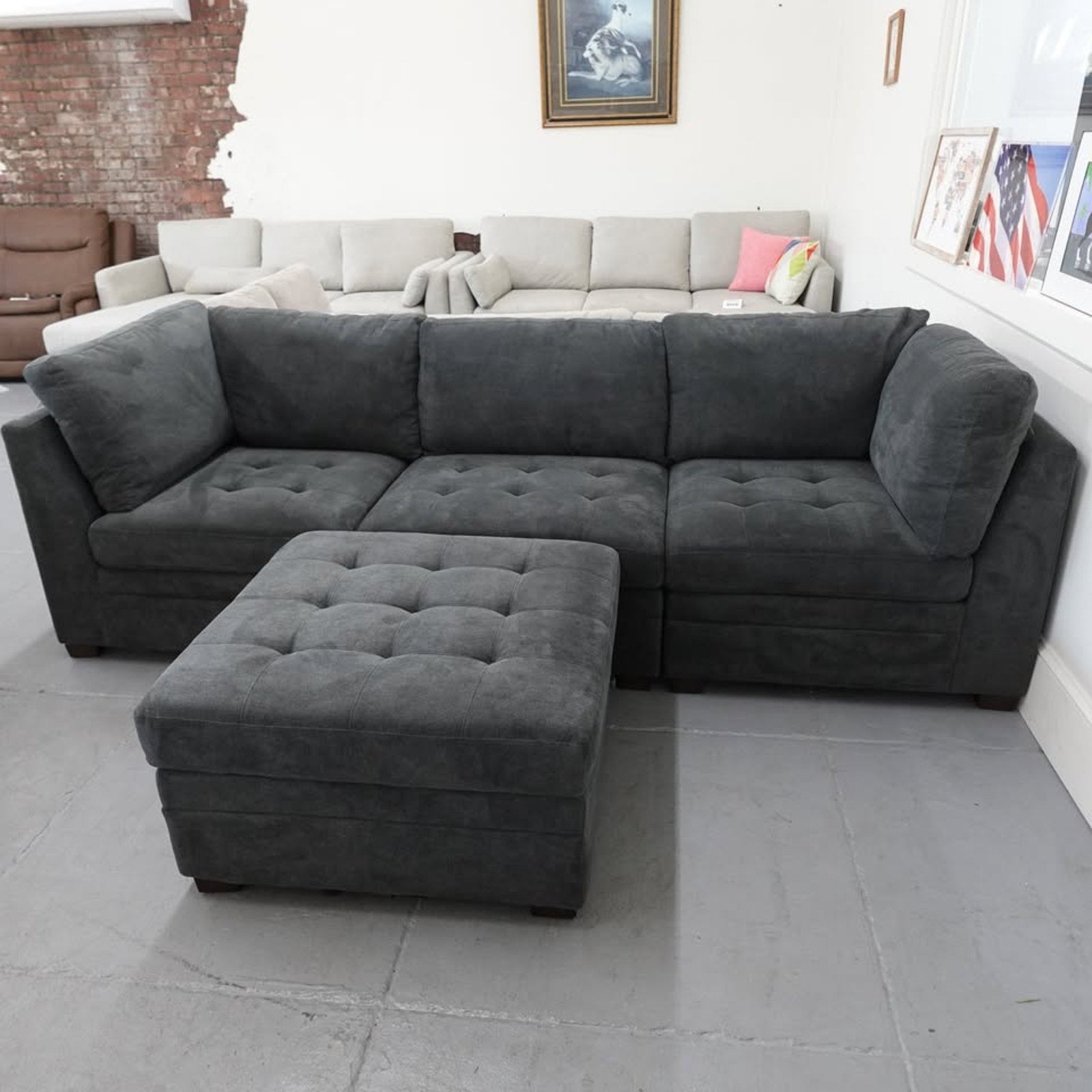 Thomasville Tisdale Modular Sectional 4-piece Dark Gray with Storage Ottoman