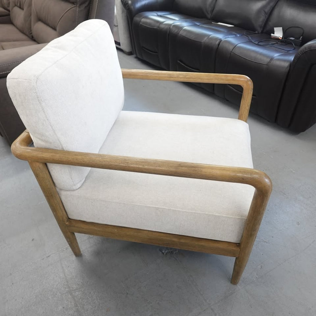 Thomasville Finley Point Accent Chair with Wood Frame