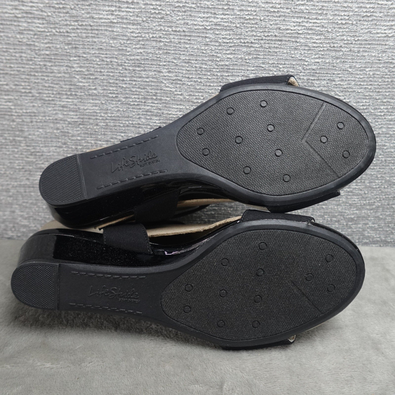 LifeStride Yolo Sandal Women's Size 7M Black Micron Fabric F4561F1001