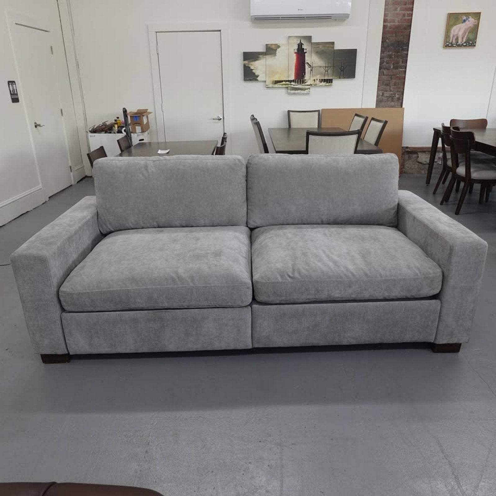 Henredon Skye Sofa with 2 Power Footrests