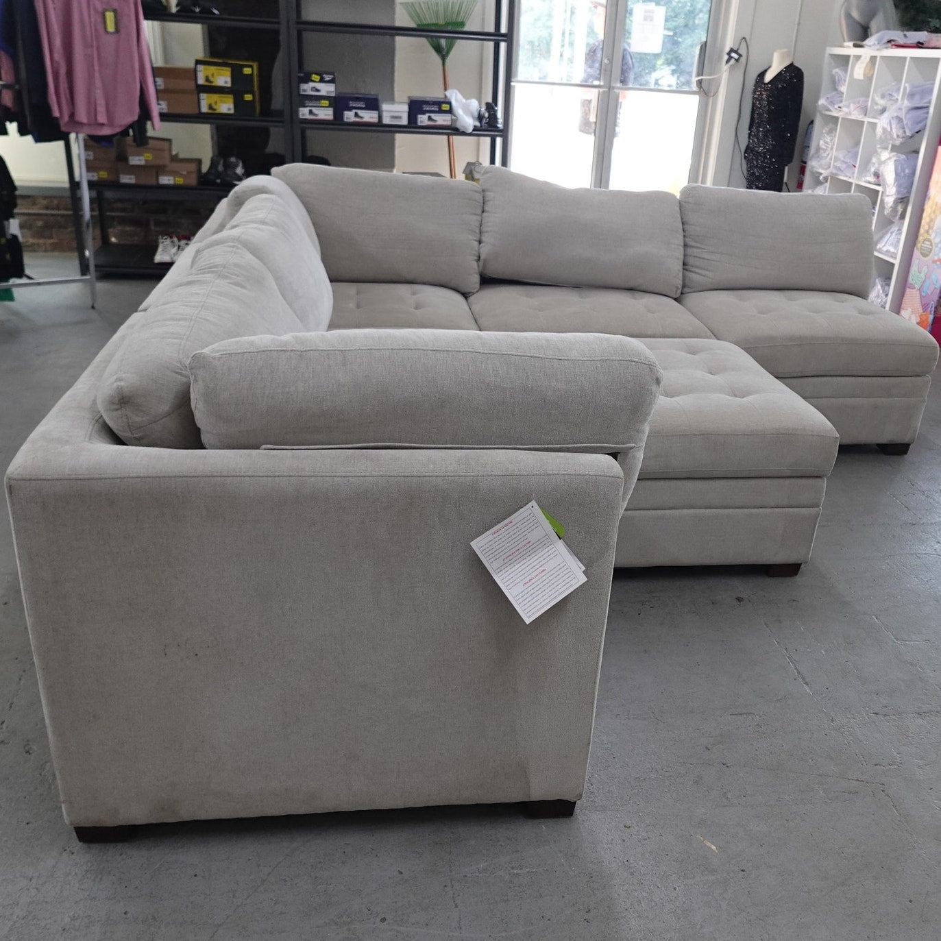Thomasville Tisdale Modular Sectional 6-piece Beige with Storage Ottoman