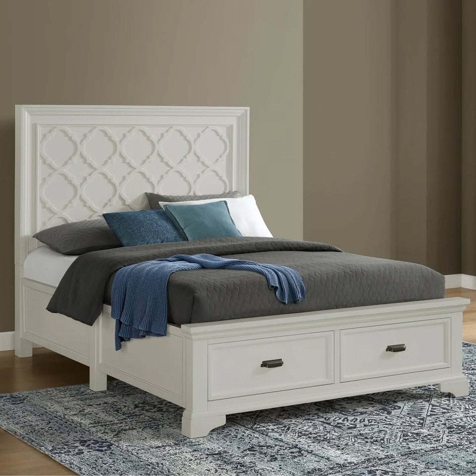 Wynne Storage Bedroom Set Bed, Chest & Nightstand - King