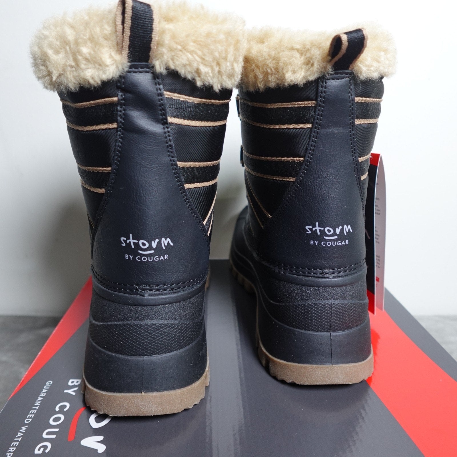 New Cougar Fresno Women’s Black Nylon Lace‑Up Snow Boots Size 8M Faux Fur Waterp