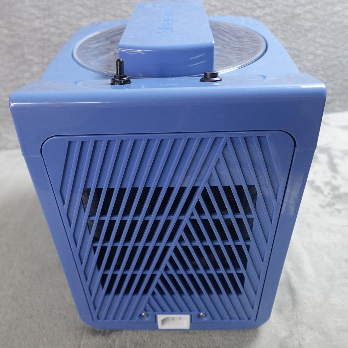 Blue Jean Chef 1 Qt Thermoelectric Ice Cream Maker Denim Blue SBJCTEIC100 NEW