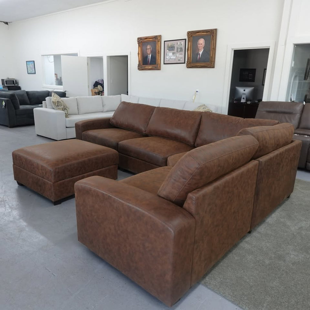 Leon 5-piece Fabric Sectional with Storage Ottoman