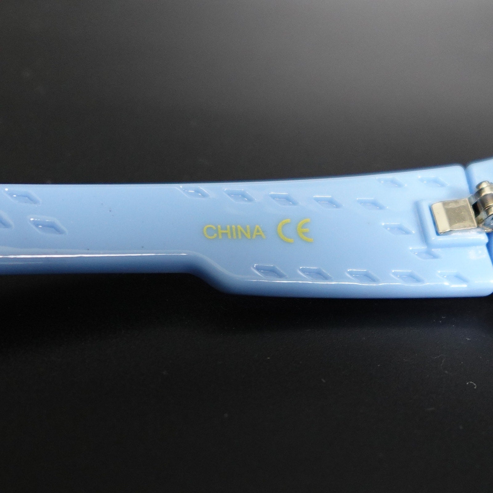 North Carolina Tar Heels Edge Wrap Sunglasses (NCAA) Licensed
