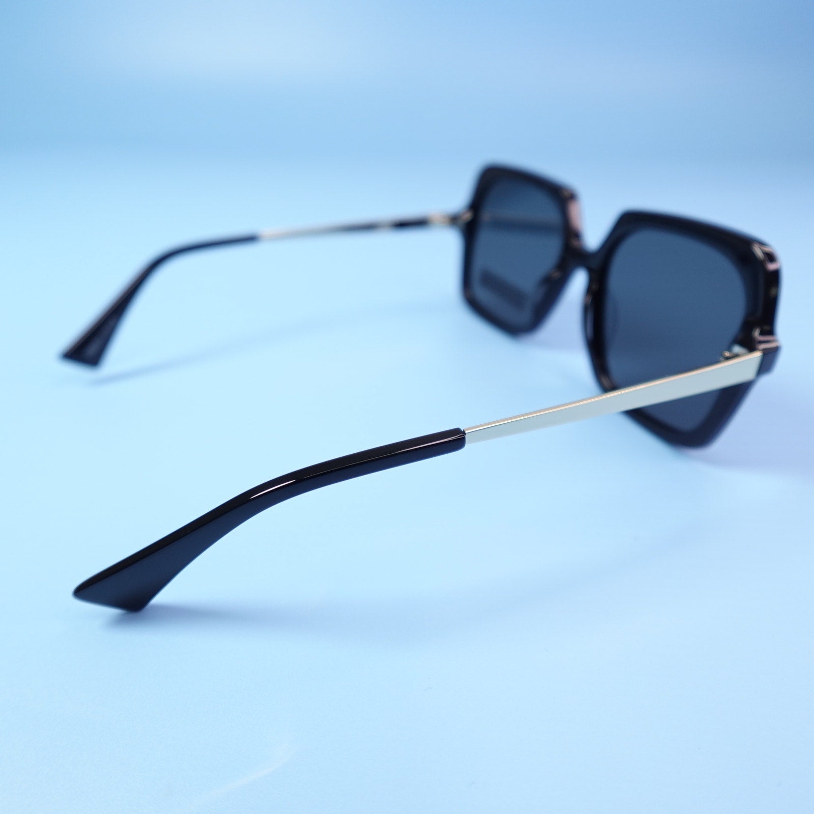 Rebecca Minkoff Sunglasses Willow Black & Silver 100% UV Protection