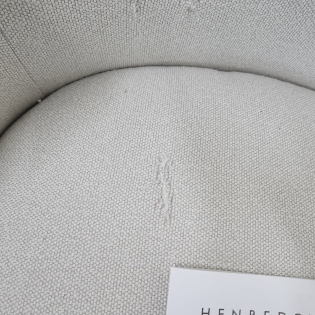 Henredon Murphy Boucle Swivel Accent Chair Ivory Cream Barrel Chair (see pictures)