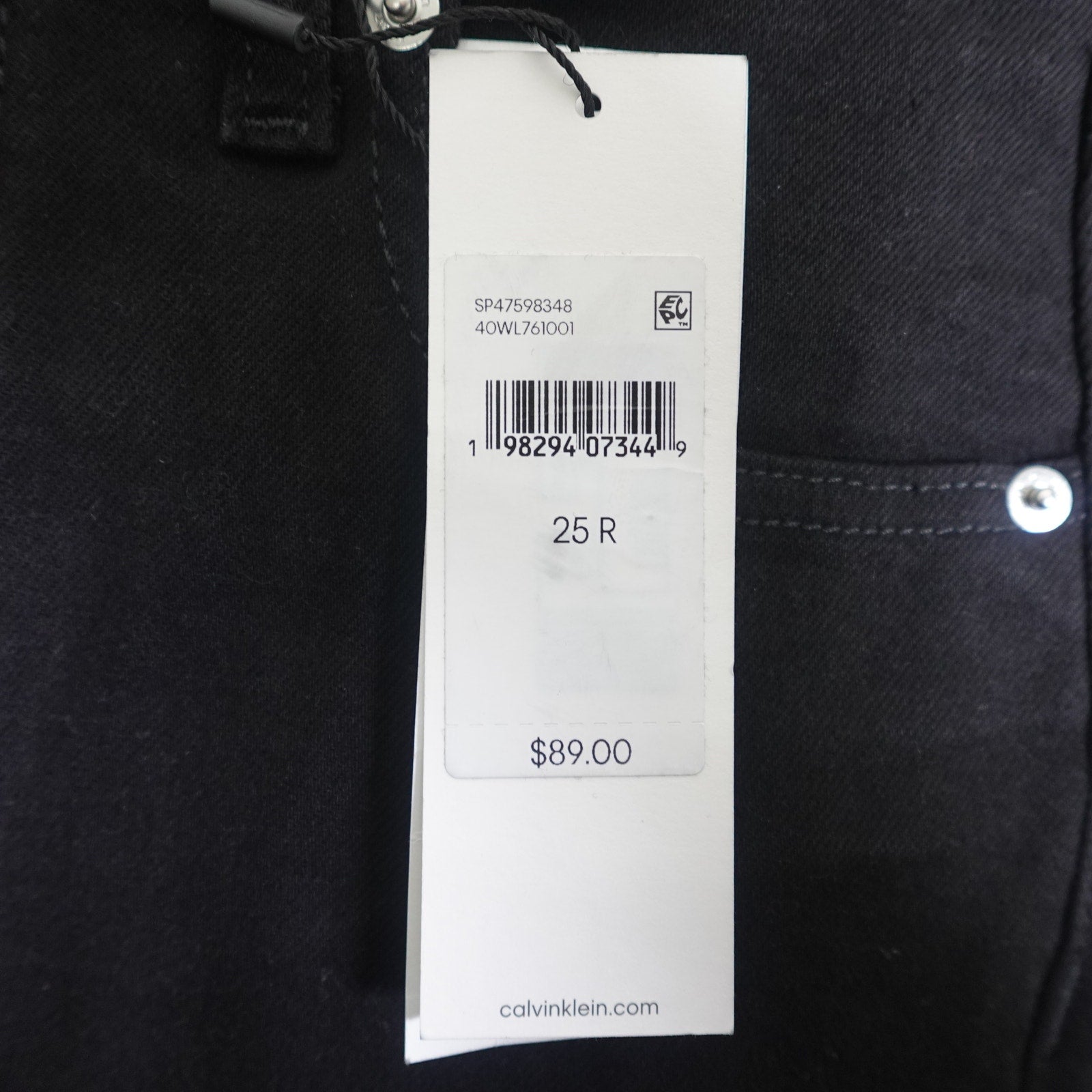 Calvin Klein Jeans Women's Original Curvy High Rise Skinny Black Denim- W25