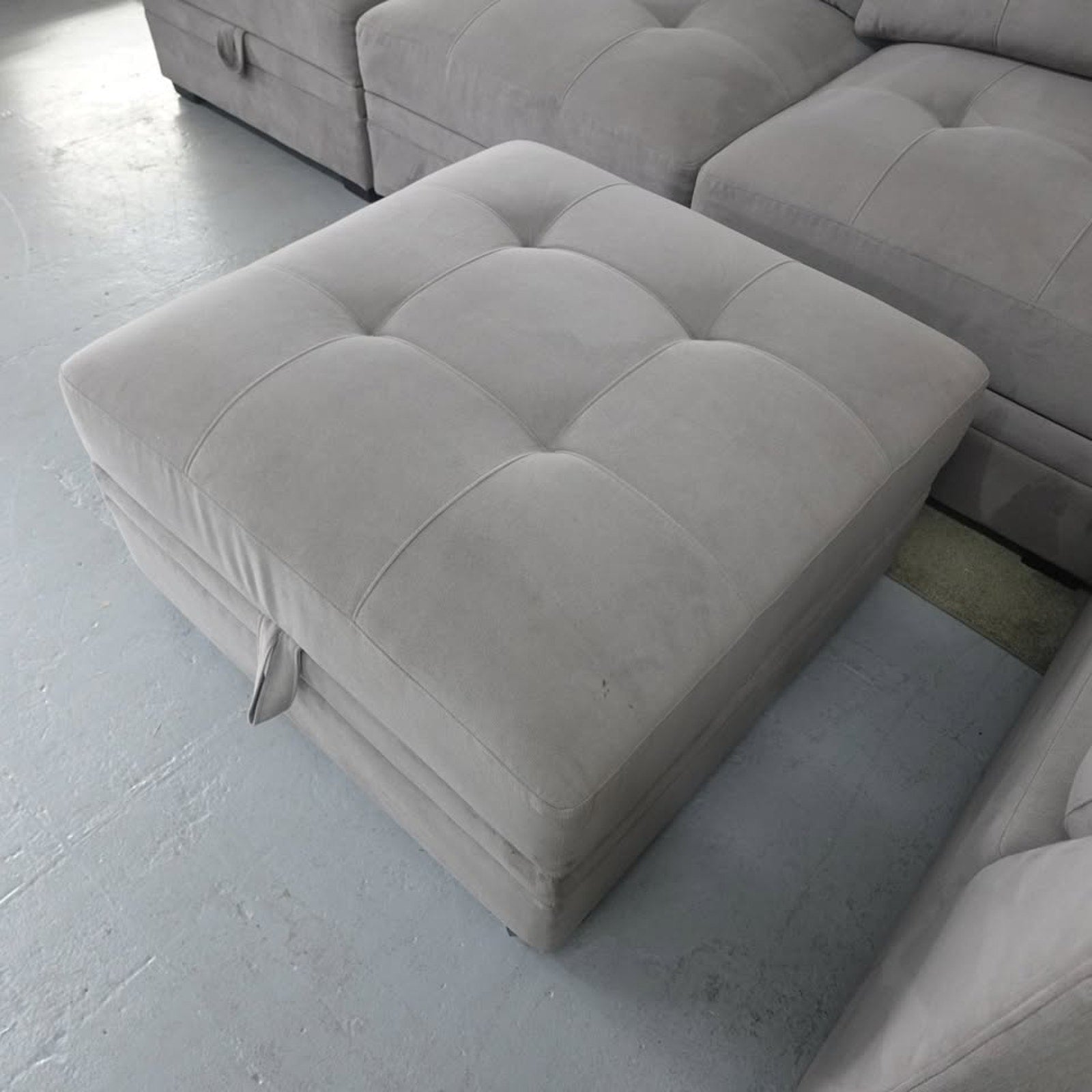 Vaughnn 6-piece Fabric Modular Sectional with Storage Gray