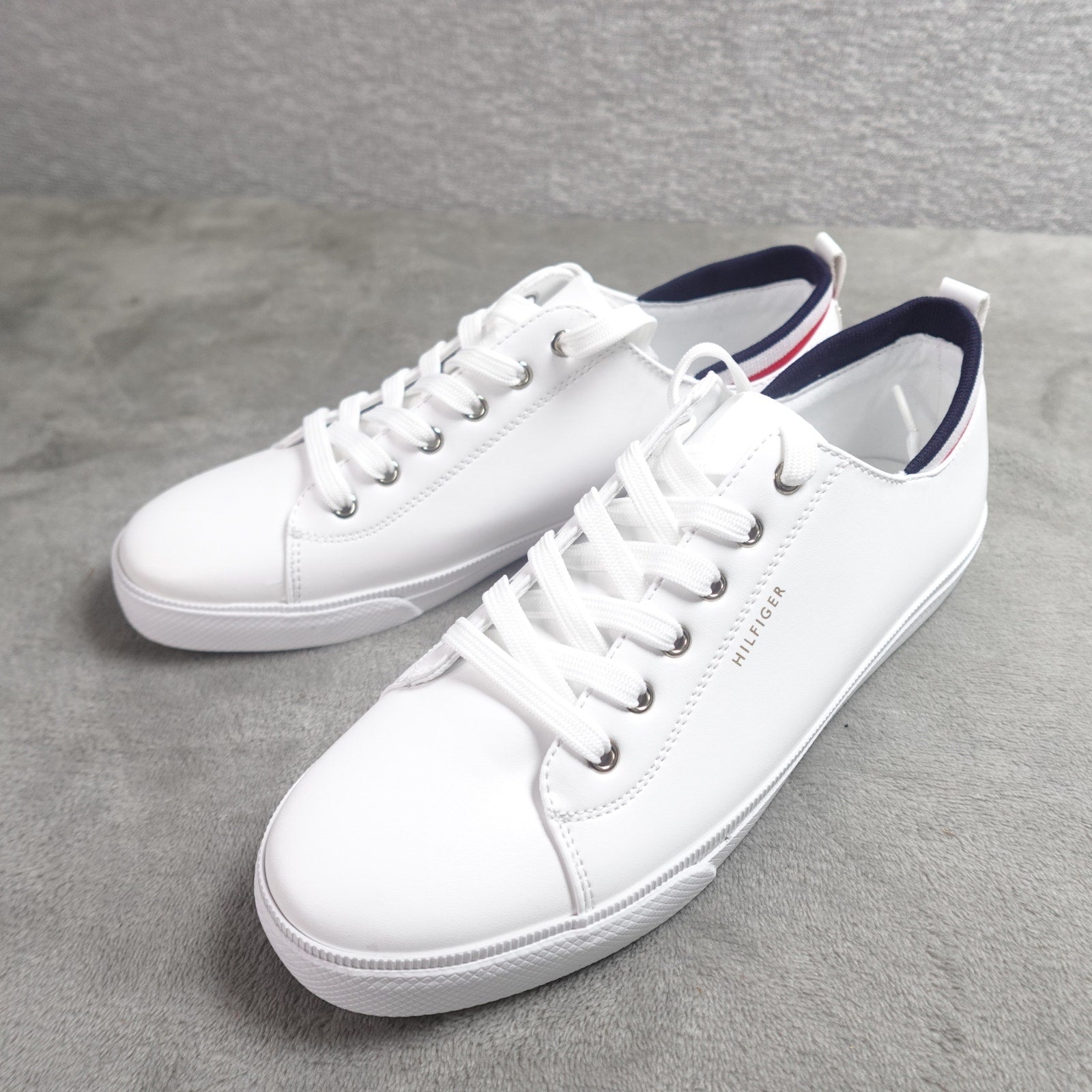 Tommy Hilfiger Lou Men's Size 10M White Multi LL Sneakers TWLOU New