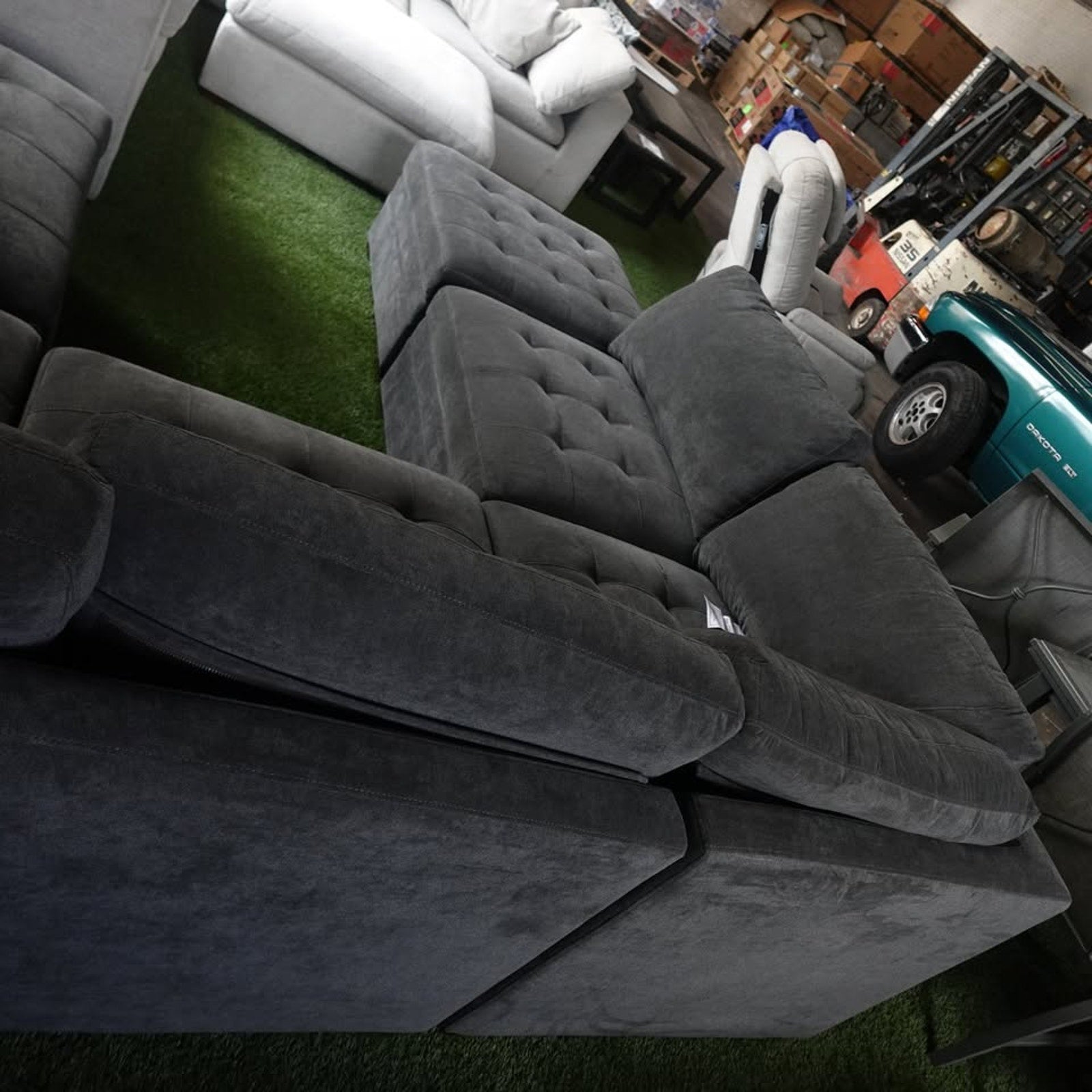 Thomasville Tisdale Modular Sectional 6-piece Dark Gray with Storage Ottoman