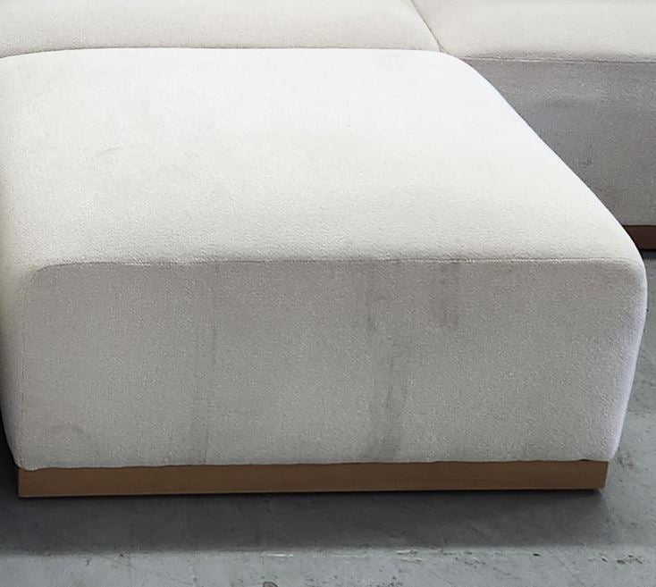 Henredon Murphy Cream Fabric Modular Sectional with Ottoman