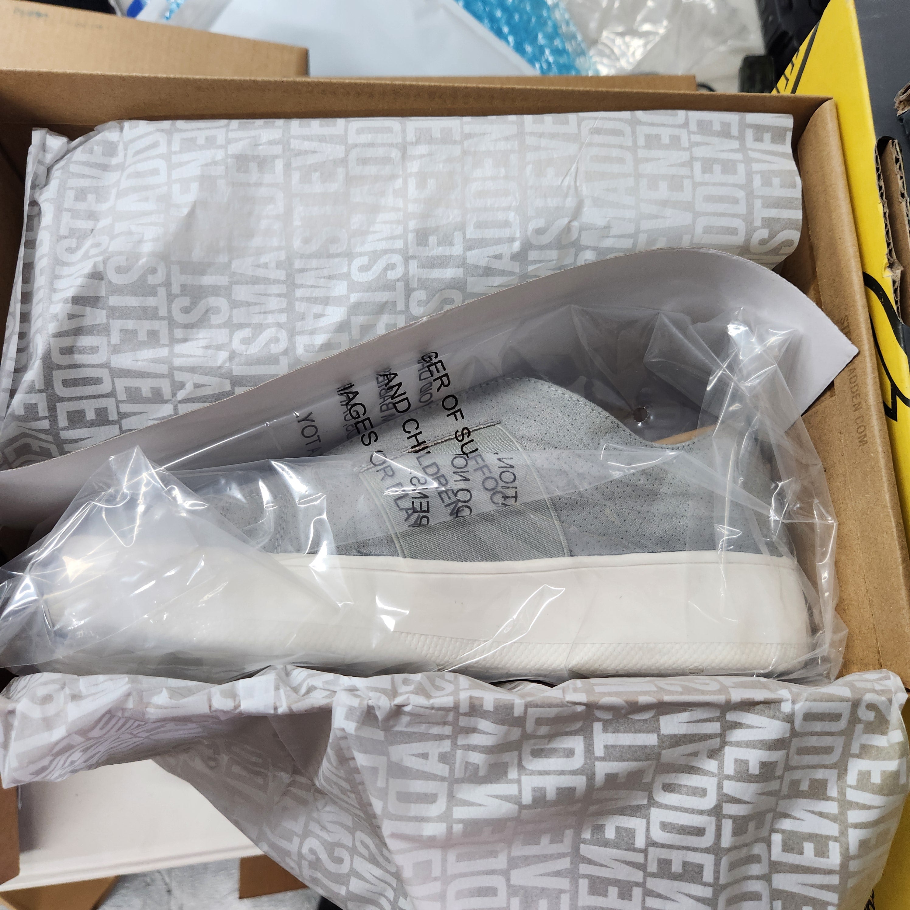 Brad Light Blue Size 8