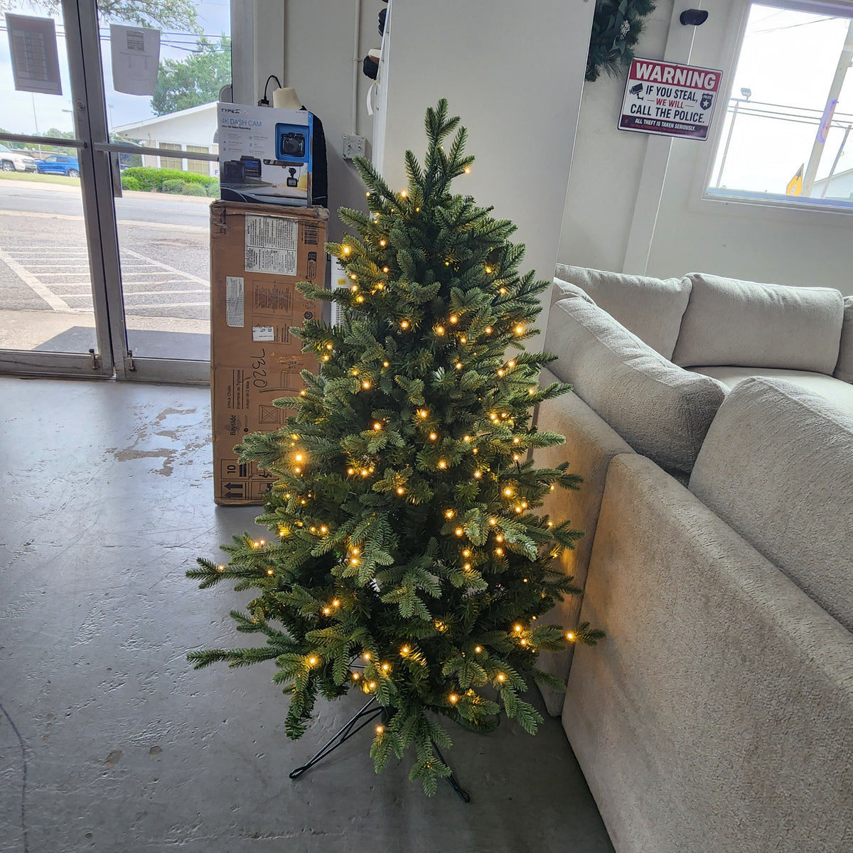4' Pre Lit Aspen Micro LED Tree