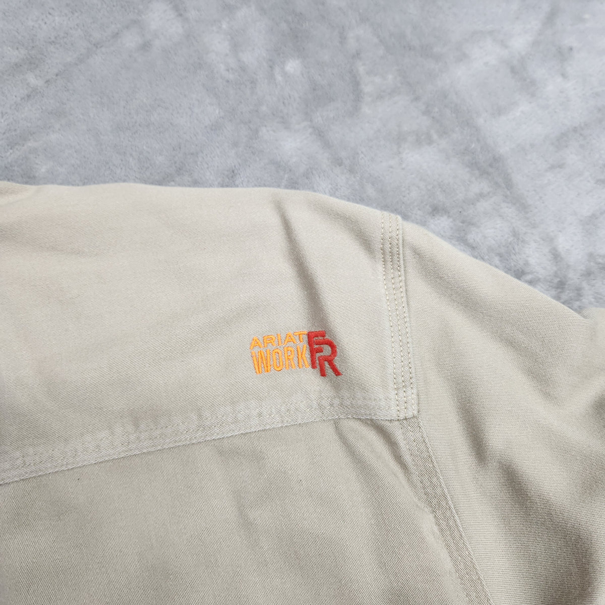 Ariat Men's Work FR Flame Resistant Button Up Work Shirt Tan Size XL NFPA 2112 Used