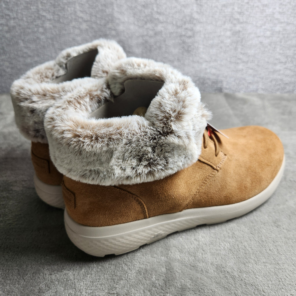 Skechers On The GO City 2 Winter Wishes Women's 9.5 Black Suede Faux Fur Boots