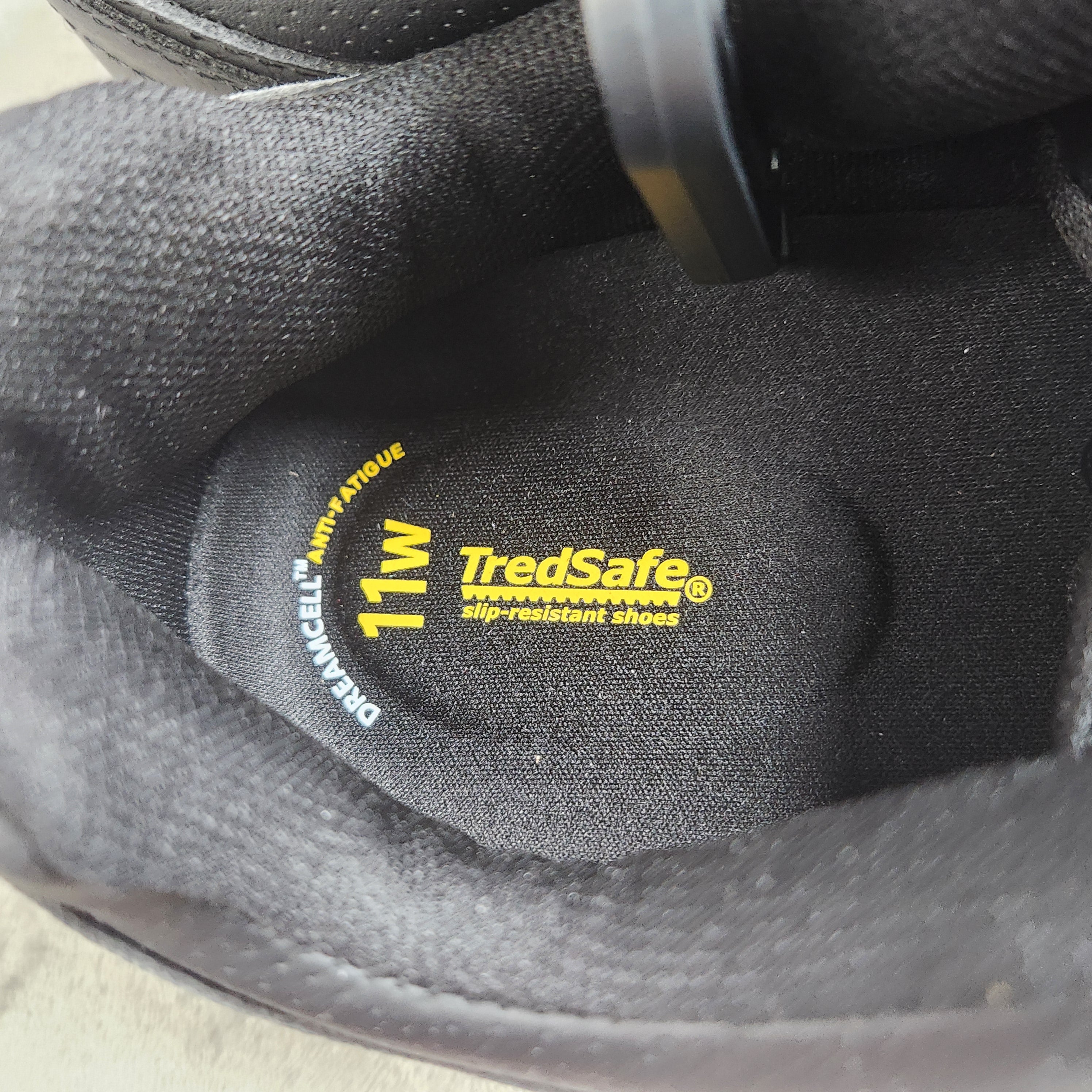 TredSafe Men's Work Shoes 11W Black Slip Resistant Dreamcell MNTR40HY231