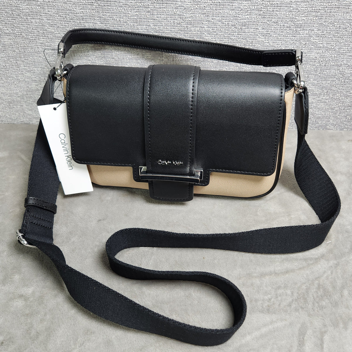 Calvin Klein Nadine OTLT Crossbody Shoulder Bag Black Cream H4DHGQQ2 New