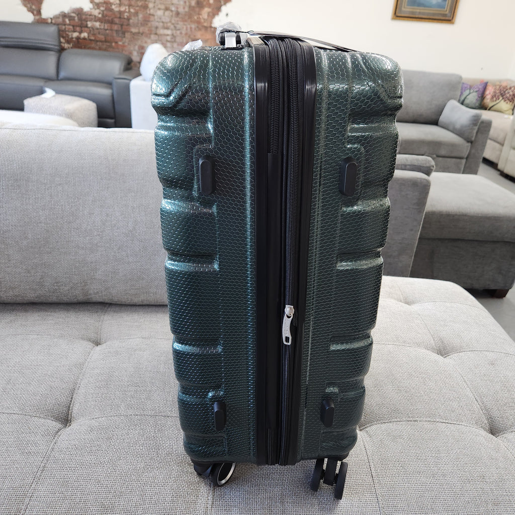 Dejuno Yukon 3-Piece Hardside Luggage Set Green New