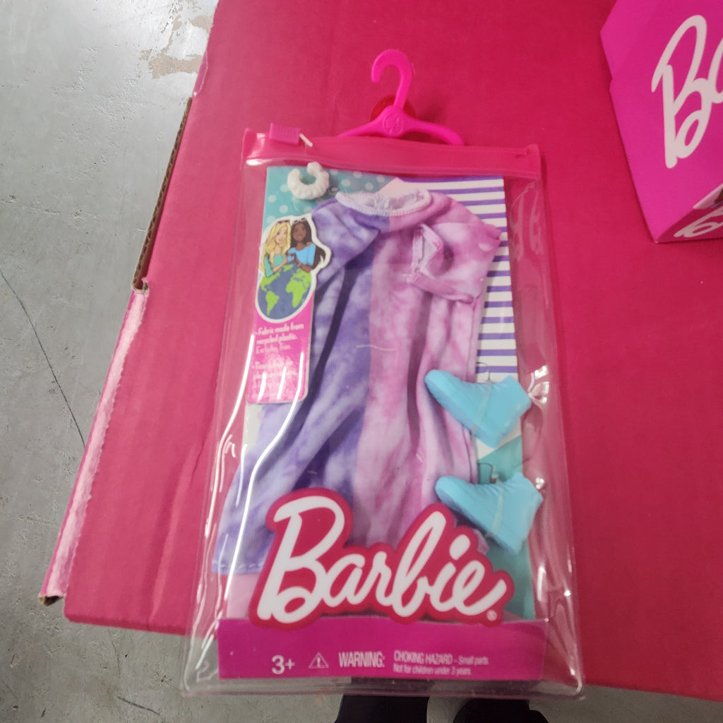 Barbies & accessories