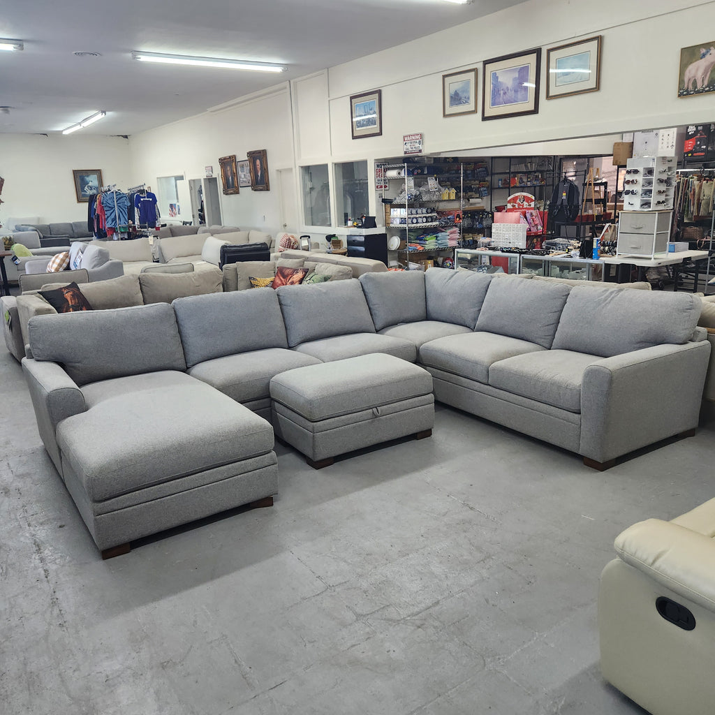 Thomasville Langdon Fabric Sectional with Chaise and Storage Ottoman, Gray