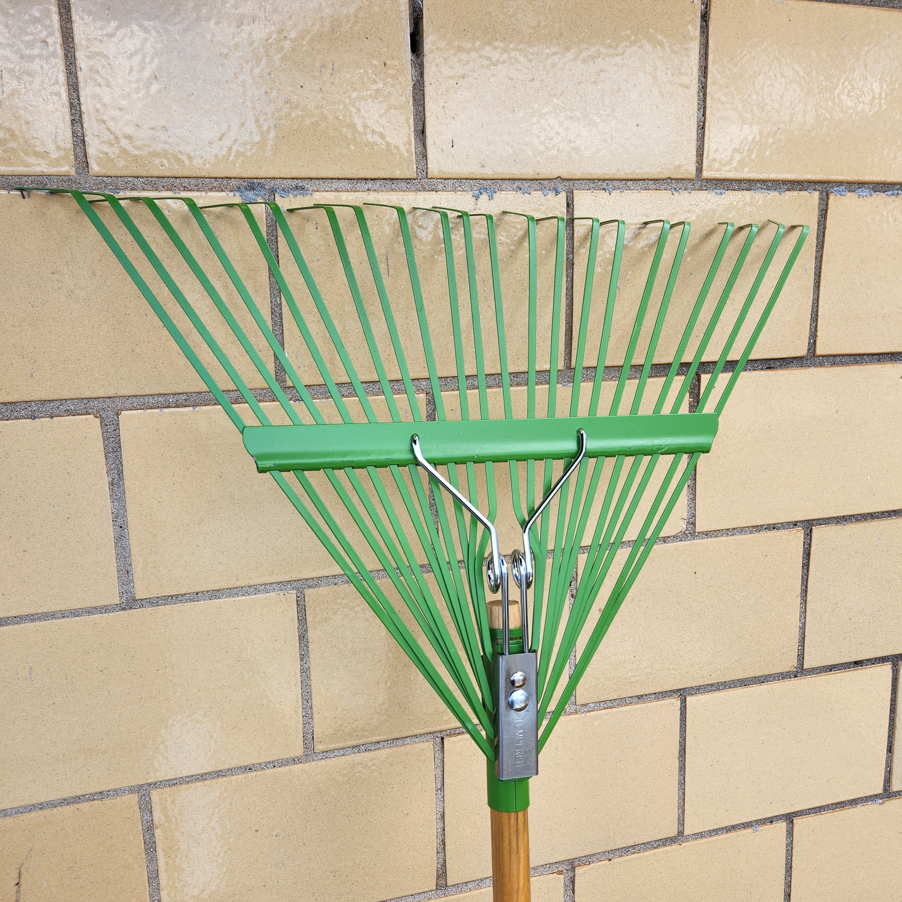 22 Tine 54" Leaf Rake