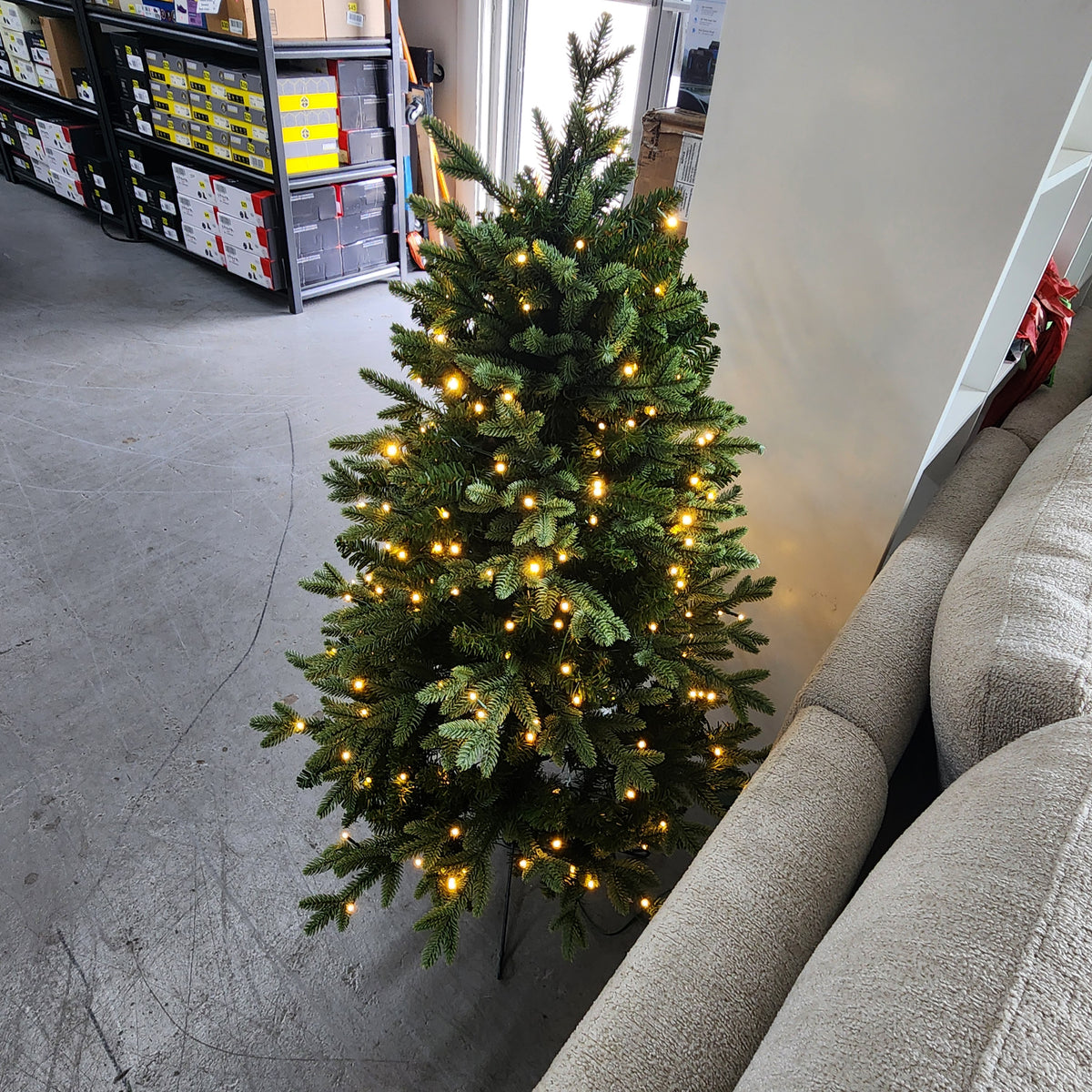4' Pre Lit Aspen Micro LED Tree