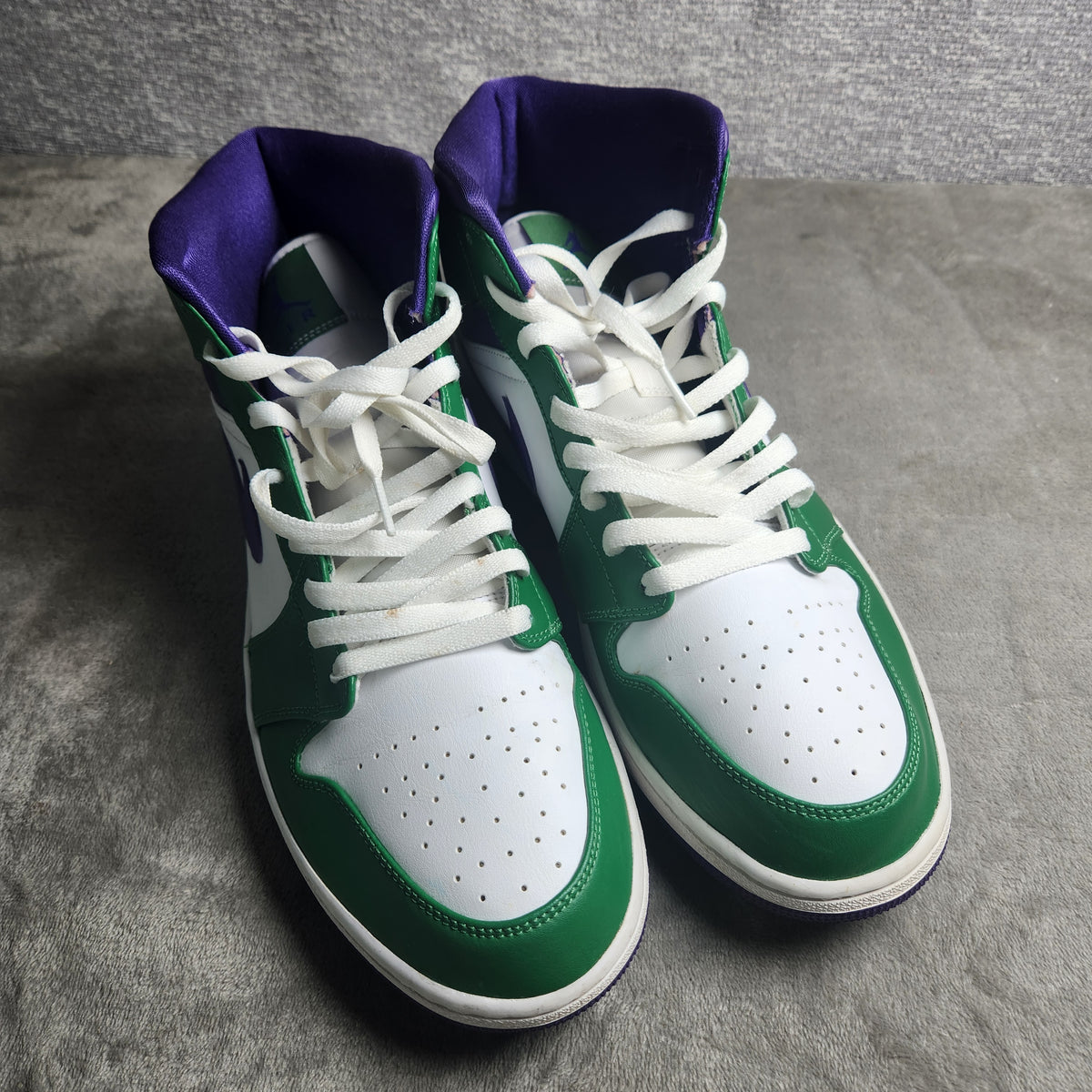 Air Jordan 1 Mid Hulk Aloe Verde Court Purple White Size 13 554724 300