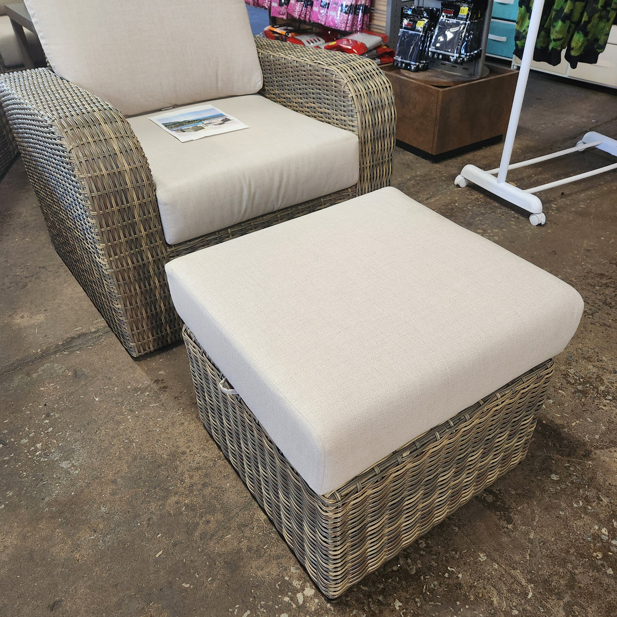 Veranda Classics Durham 6-piece Outdoor Patio Seating Set